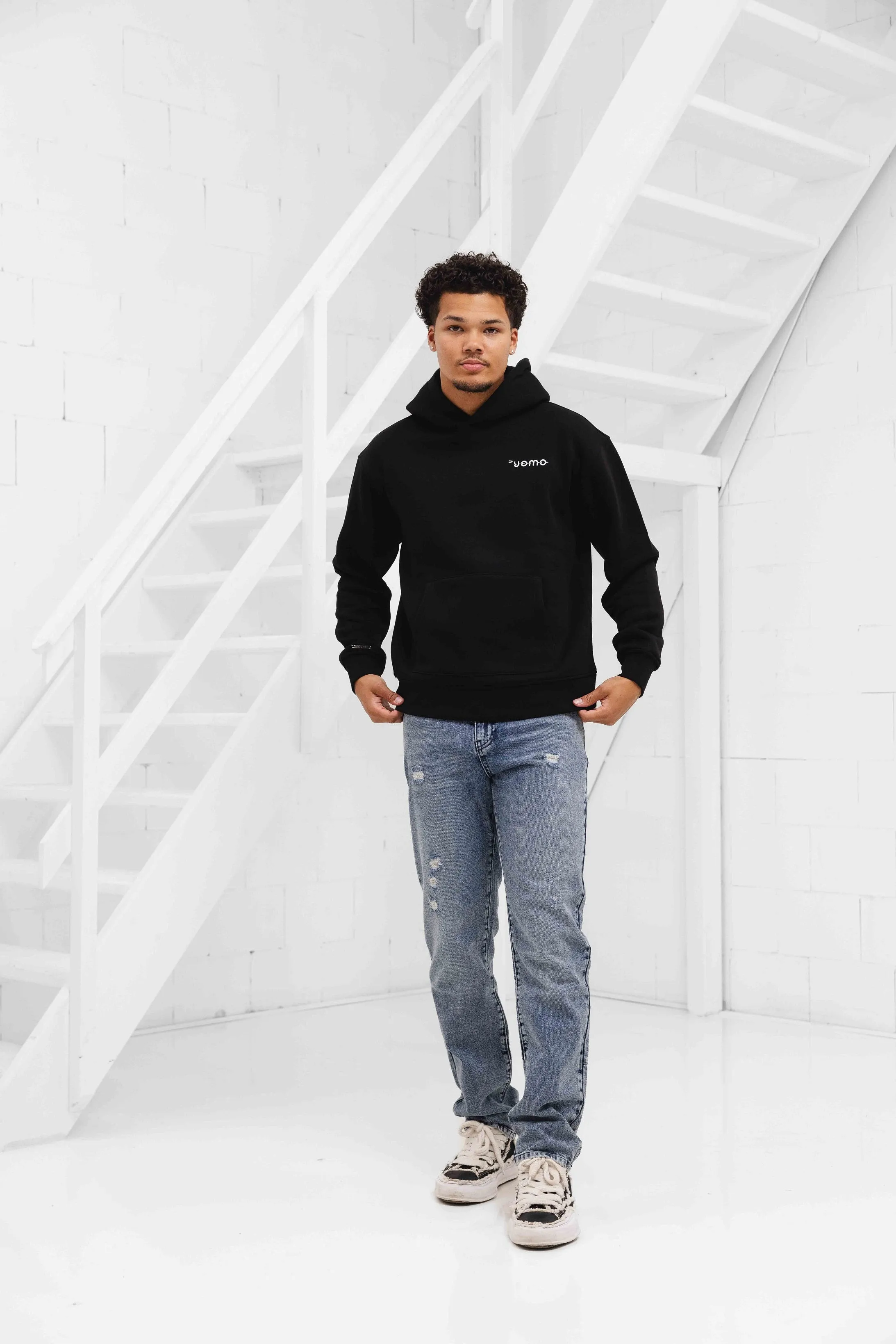 Mirror Hoodie Zwart sold by 24 Uomo product image thumbnail 4