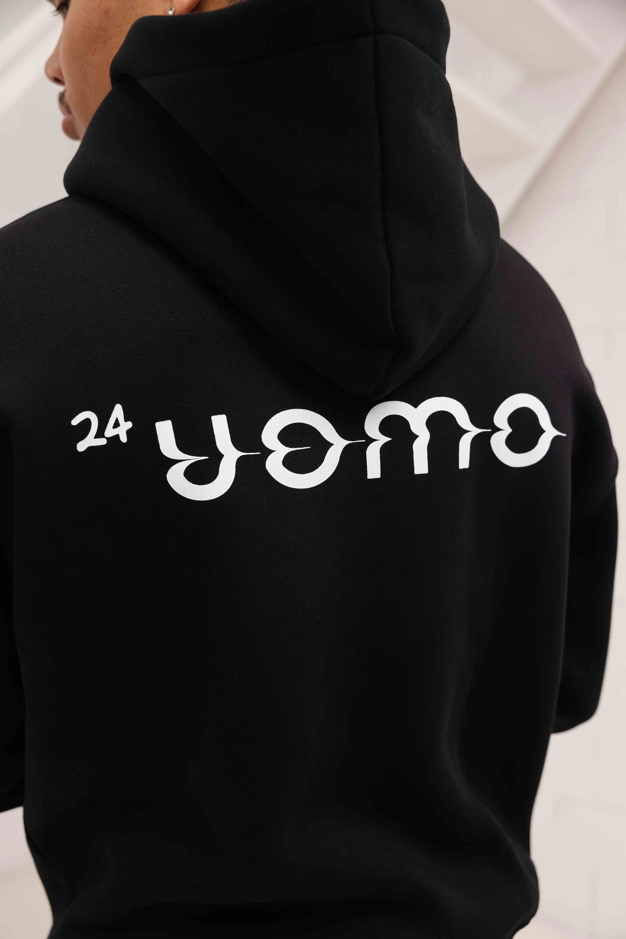 Mirror Hoodie Zwart sold by 24 Uomo product image thumbnail 5