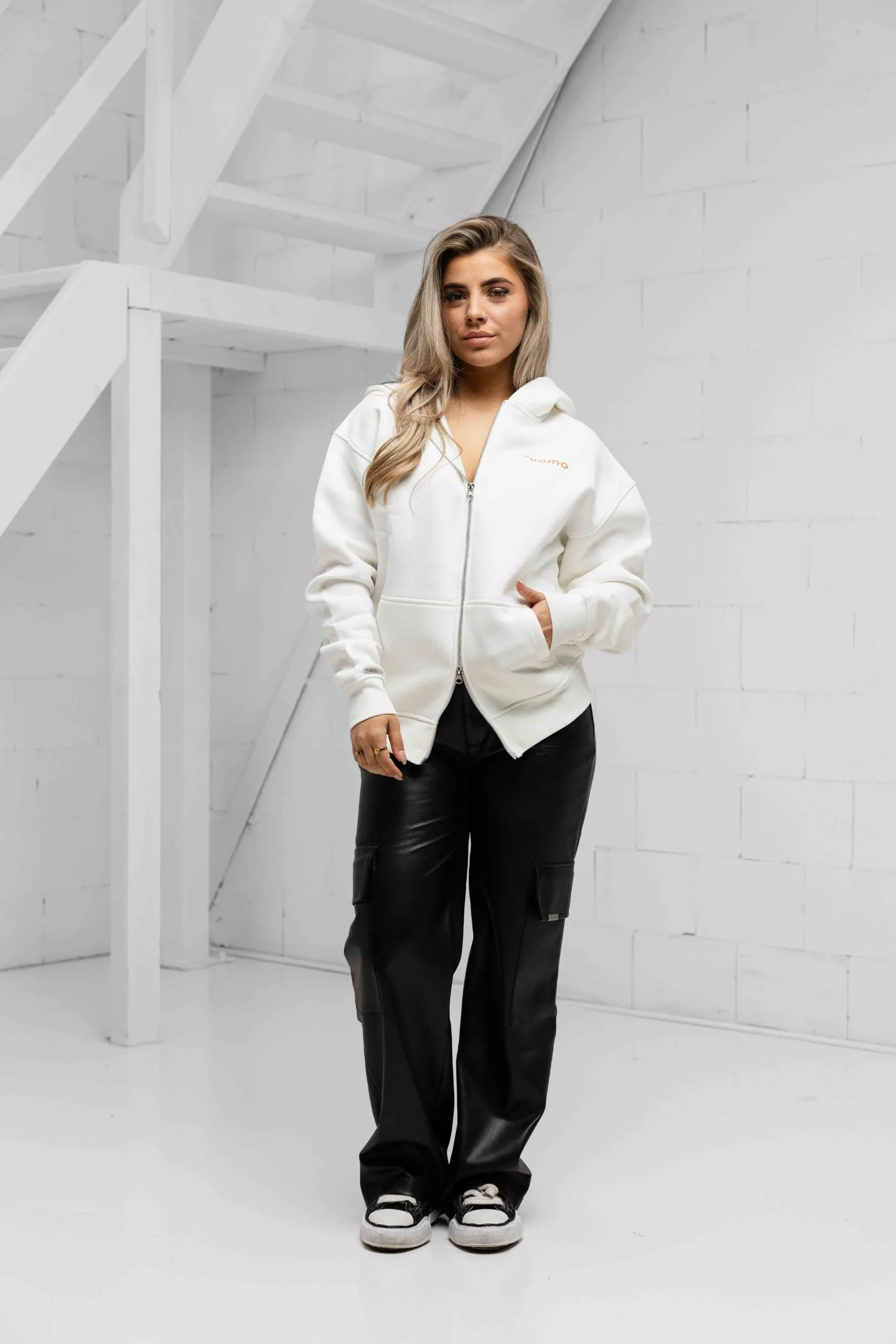 Mirror Zipped Oversized Hoodie Off-White Dames sold by 24 Uomo product image thumbnail 3