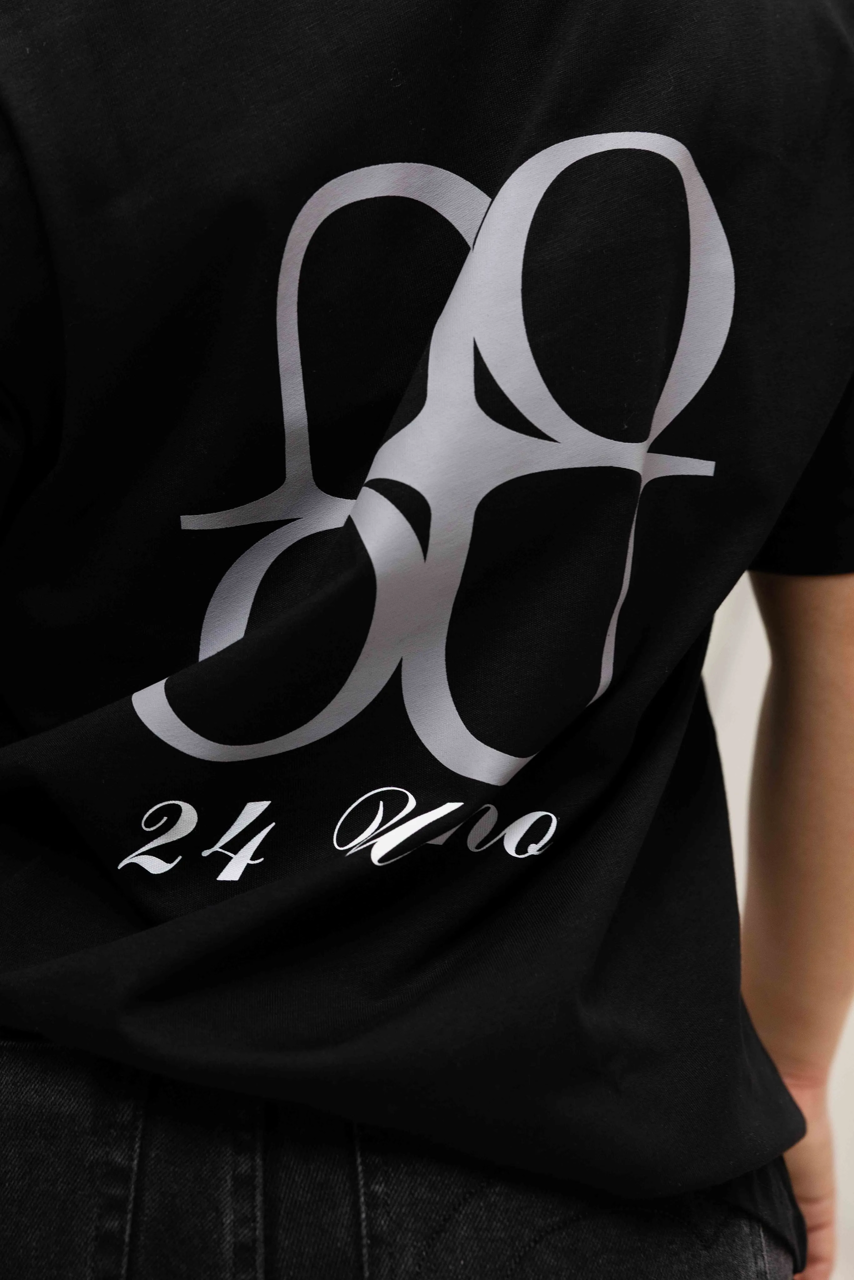 Symbol T-shirt Dames Zwart sold by 24 Uomo product image thumbnail 5