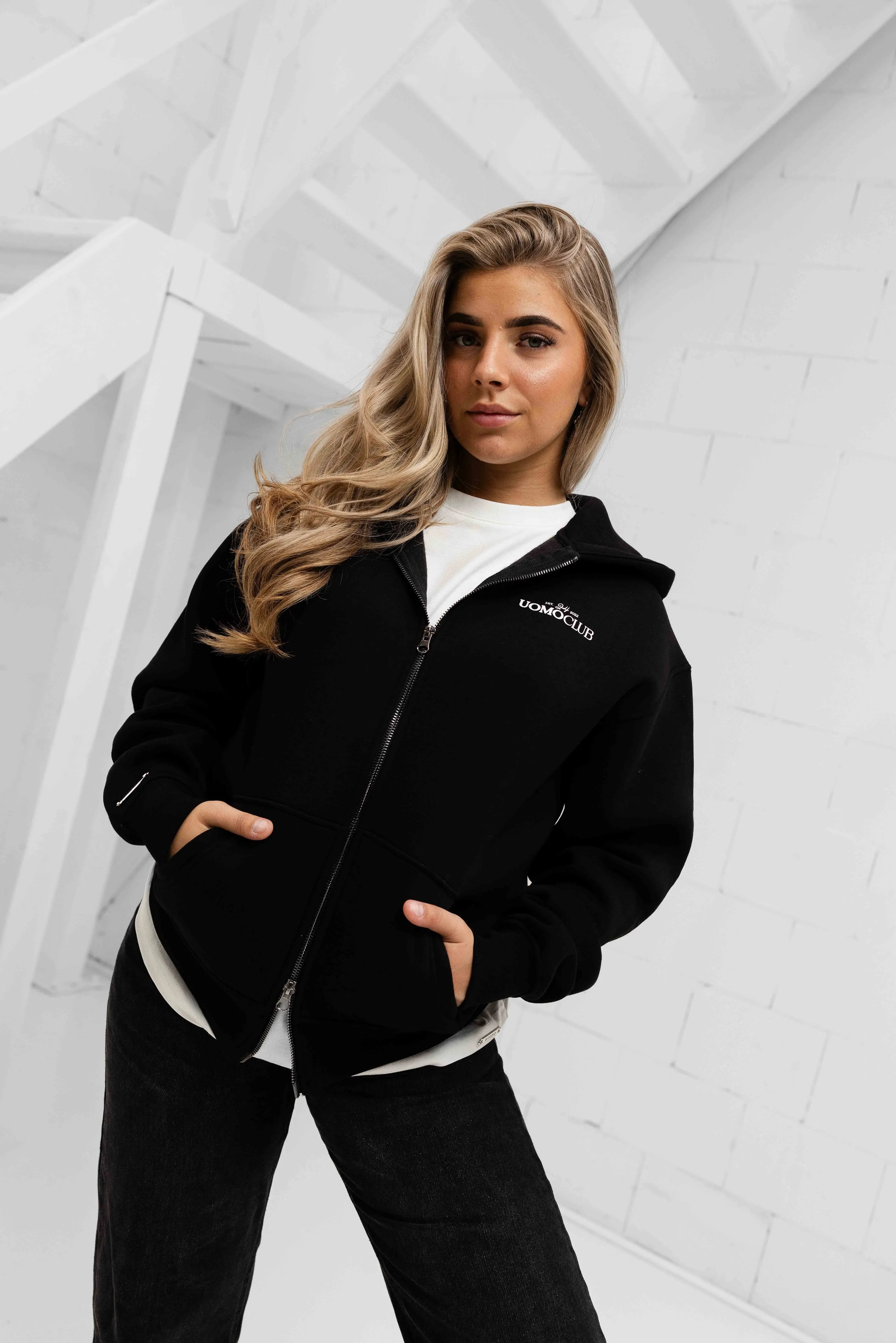 Club Zipped Hoodie Dames Zwart sold by 24 Uomo product image thumbnail 3