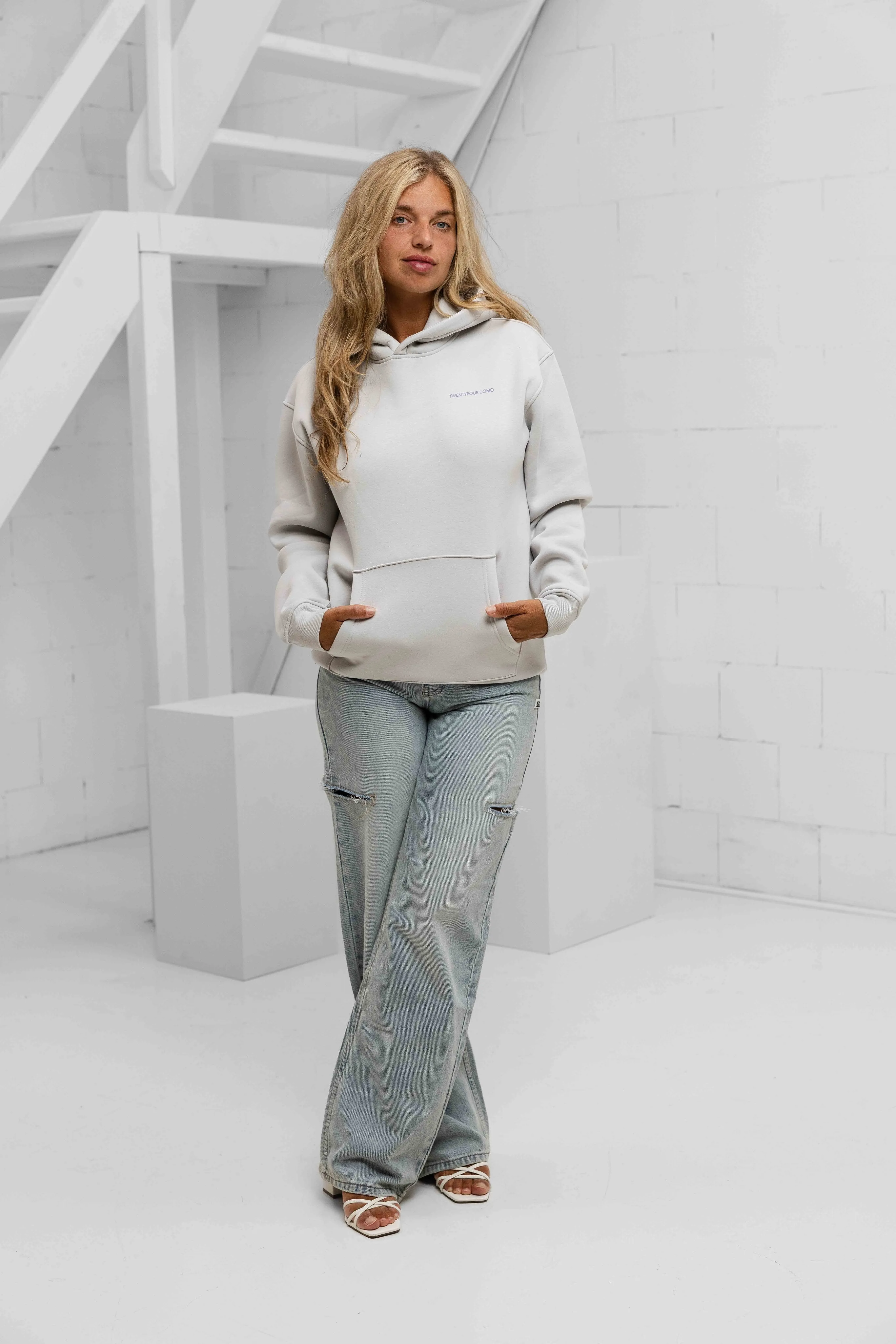 Initial Hoodie Dames Mid Grey sold by 24 Uomo product image thumbnail 4