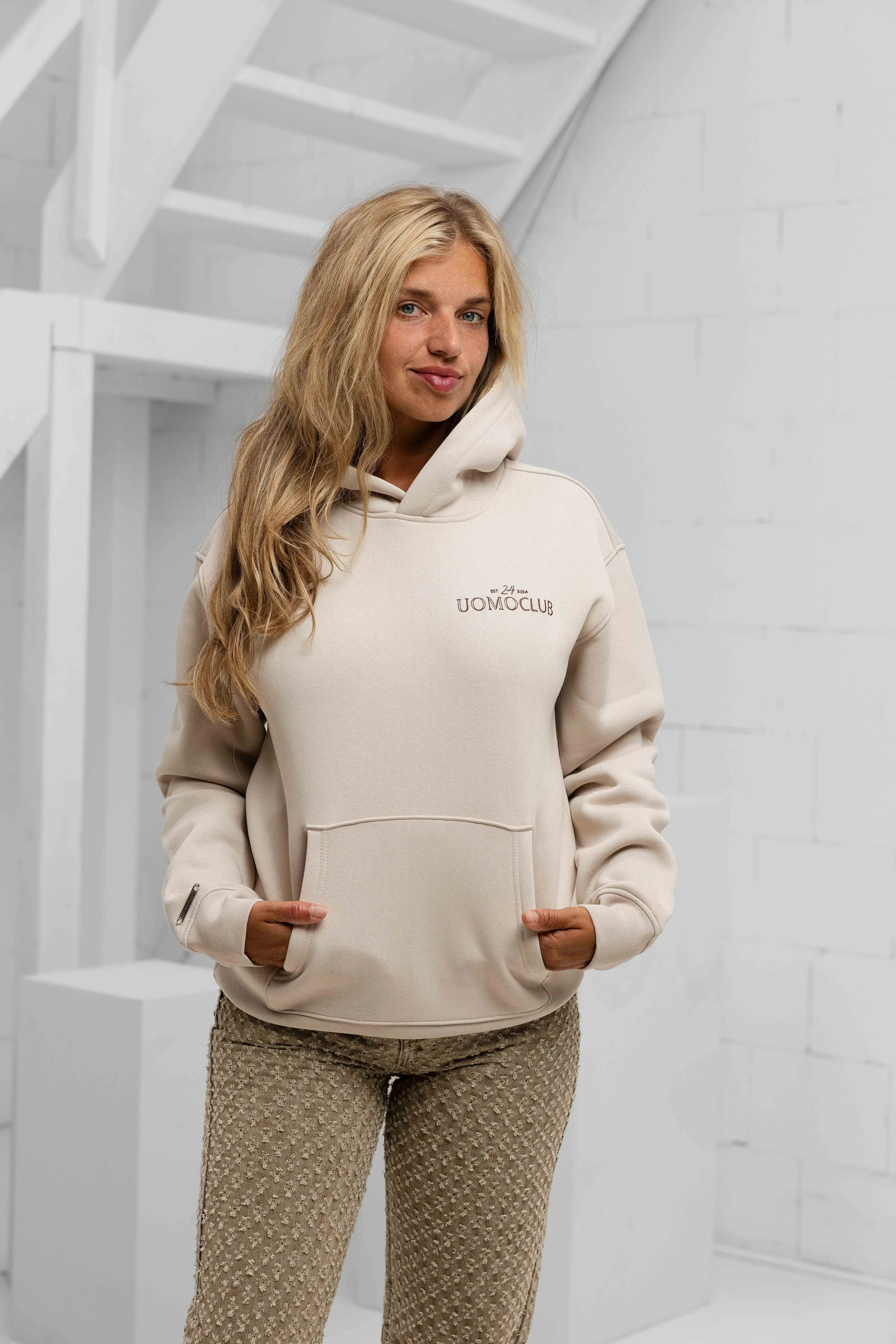 Club Hoodie Dames Beige sold by 24 Uomo product image thumbnail 2