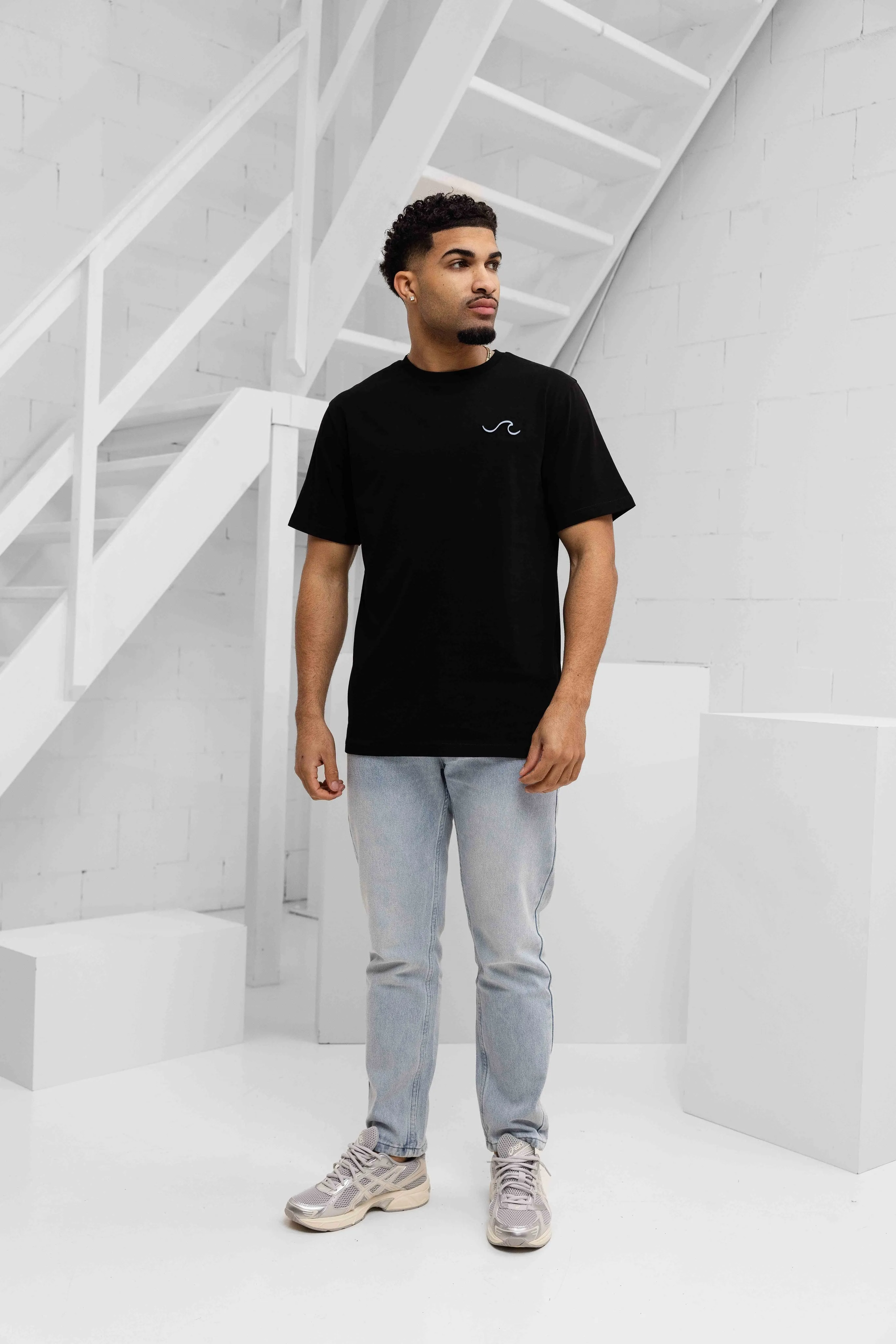 Wave T-shirt Heren Zwart sold by 24 Uomo product image thumbnail 4