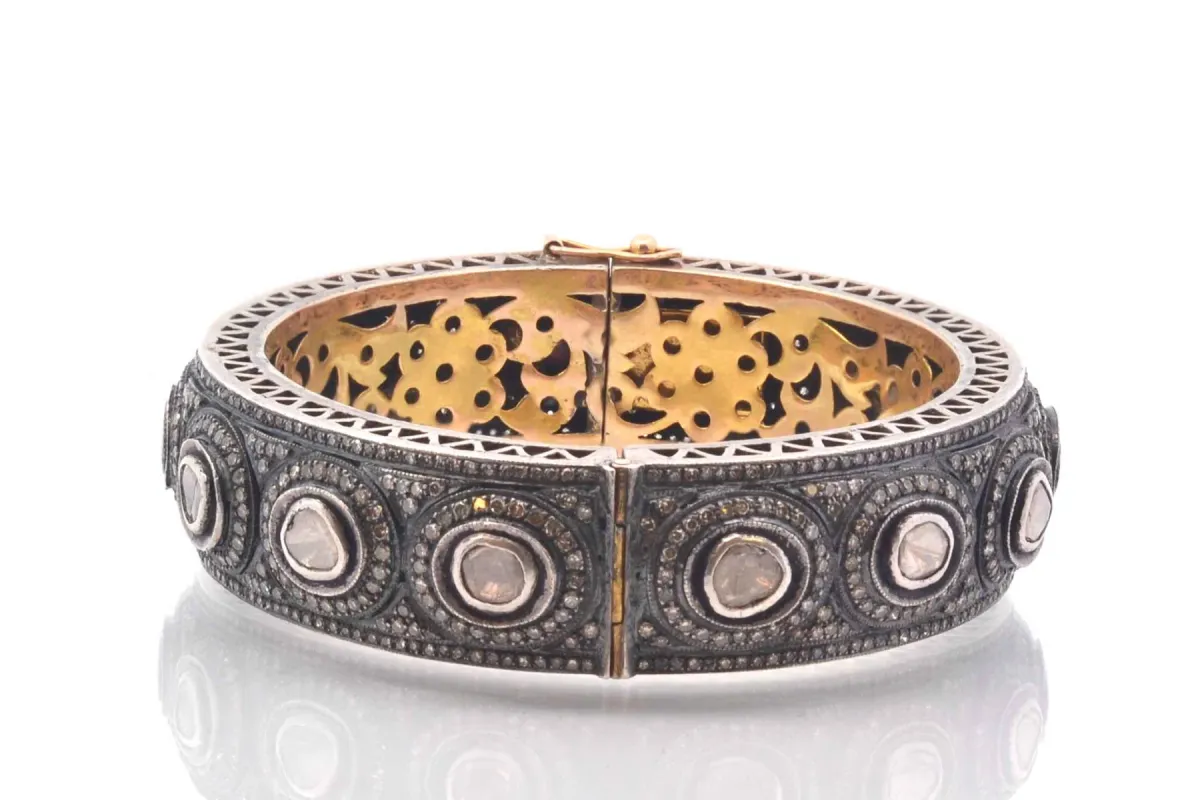 Bracelet vintage roses de diamants en or et argent sold by 58 Facettes