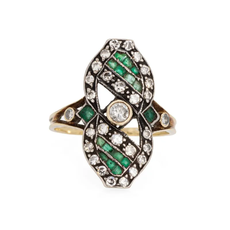 Bague vintage diamants émeraudes sold by 58 Facettes