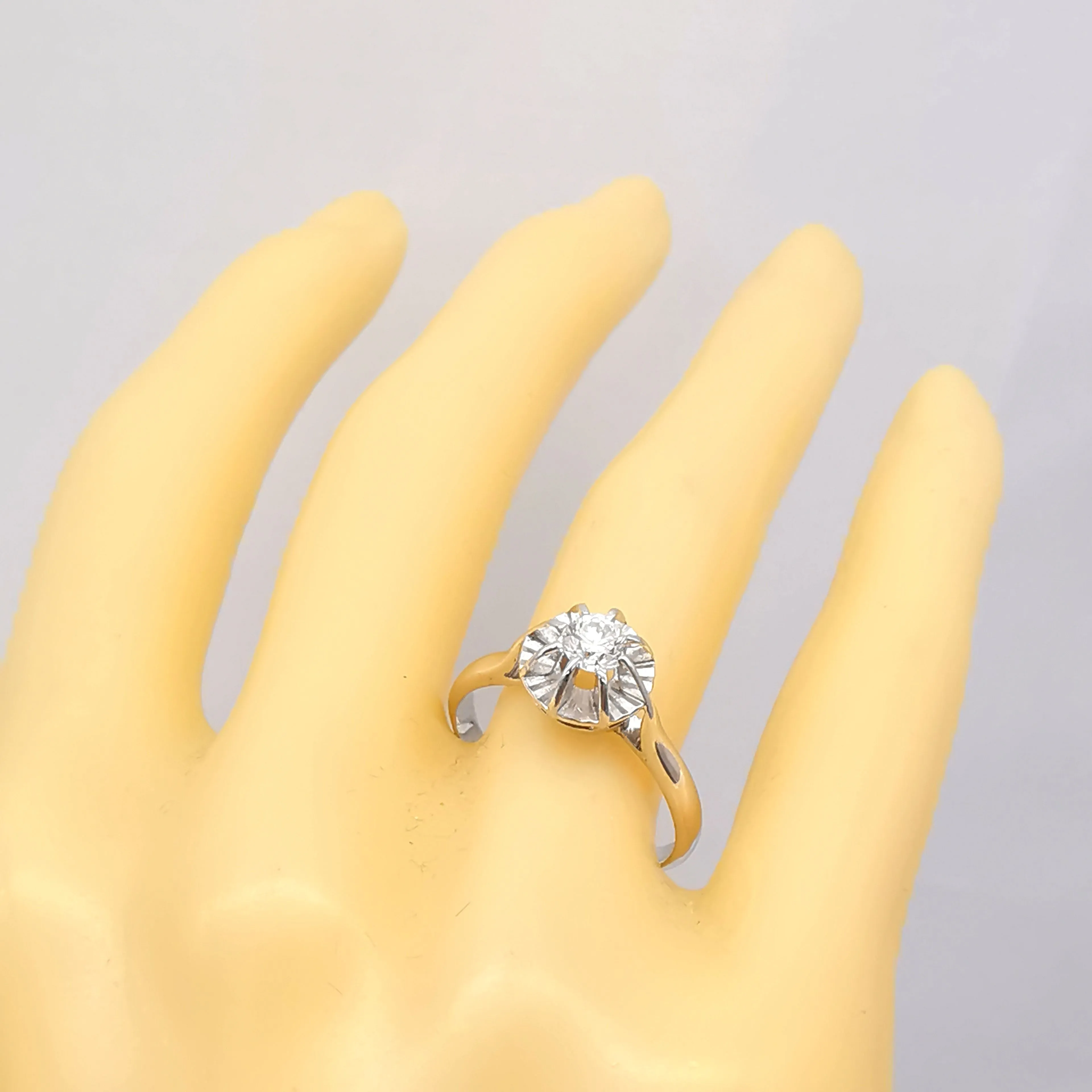 Bague solitaire en or blanc 18 carats et diamant sold by 58 Facettes product image thumbnail 3
