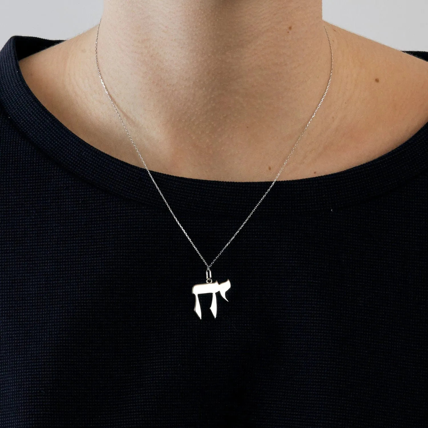 Pendentif Hai or blanc paladié 18 carats sold by 58 Facettes product image thumbnail 2