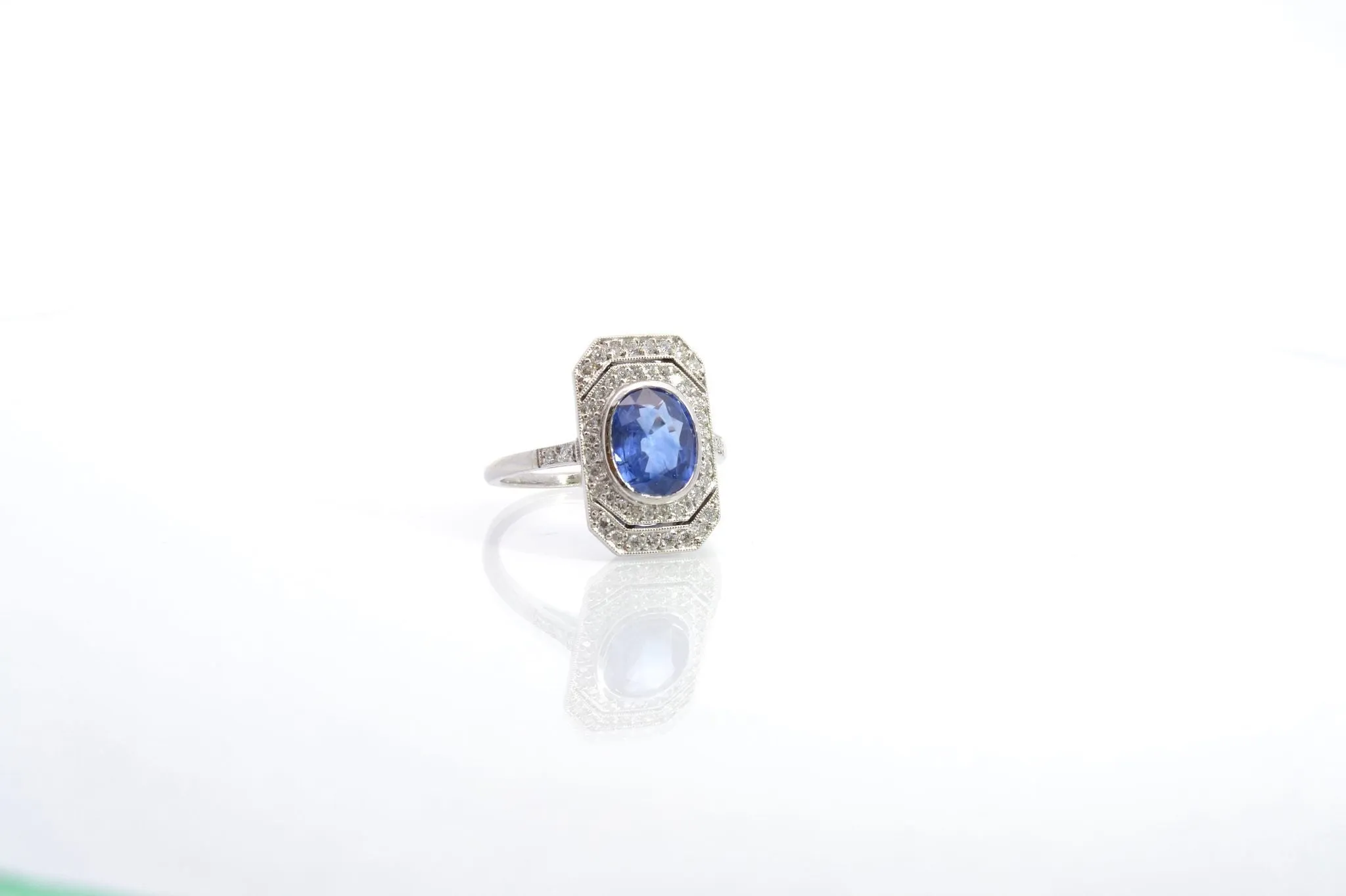 Bague saphir et diamants en platine sold by 58 Facettes product image thumbnail 2