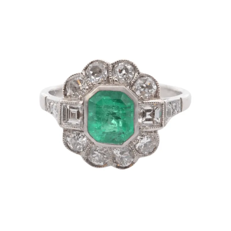 Bague Platine Emeraude Diamants sold by 58 Facettes