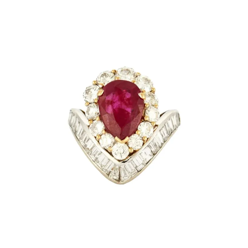 Bague pompadour rubis et diamants sold by 58 Facettes