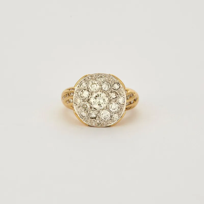 Bague en or jaune et or blanc avec diamants sold by 58 Facettes