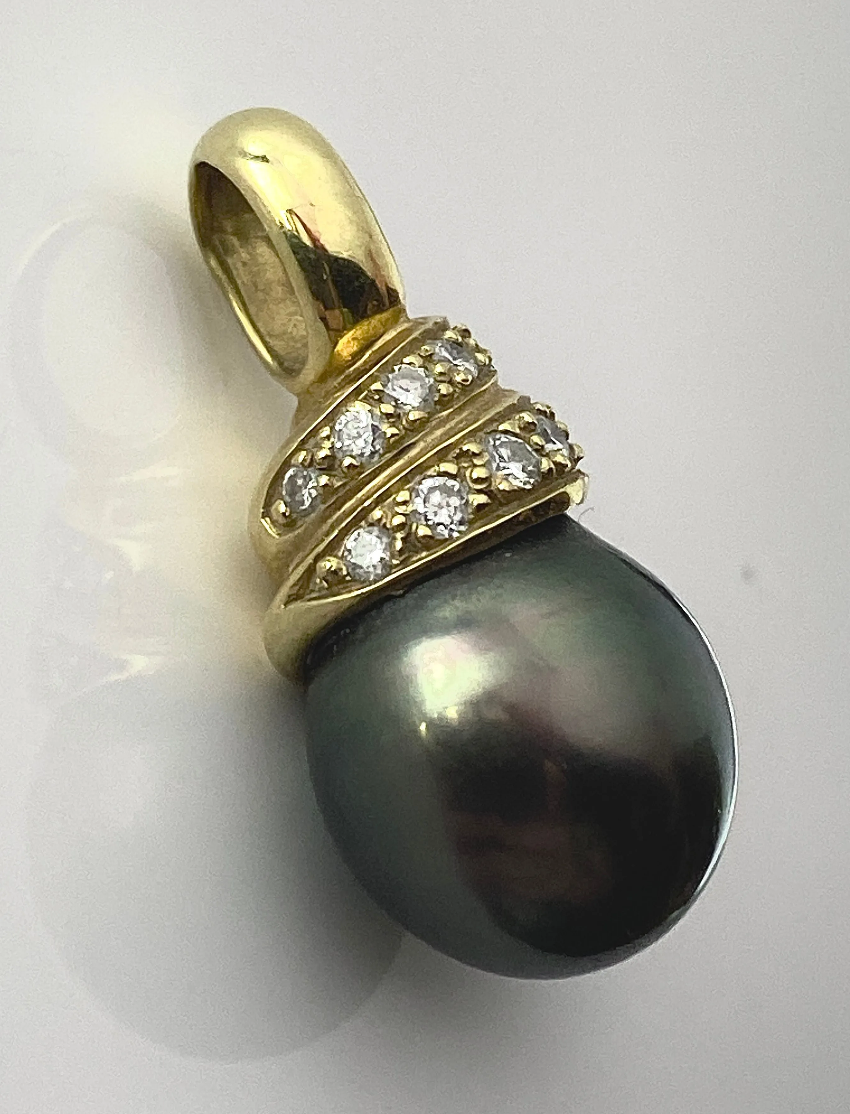 Pendentif en or jaune, perle de tahiti et diamants sold by 58 Facettes product image thumbnail 2