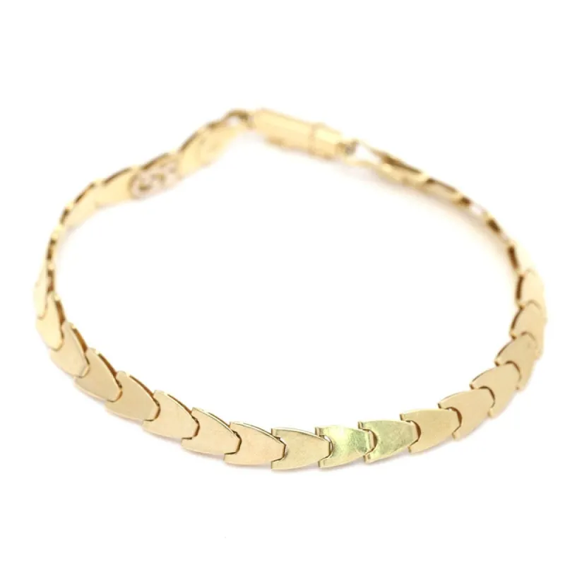 bracelet à chevrons en or sold by 58 Facettes