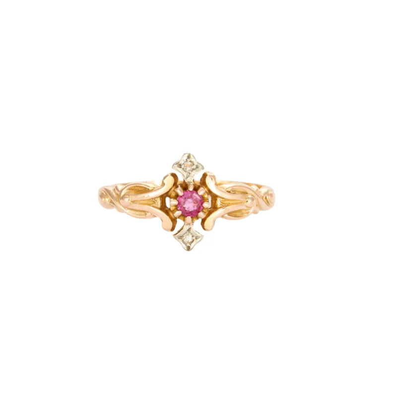 Bague Ancienne Rubis Diamants sold by 58 Facettes