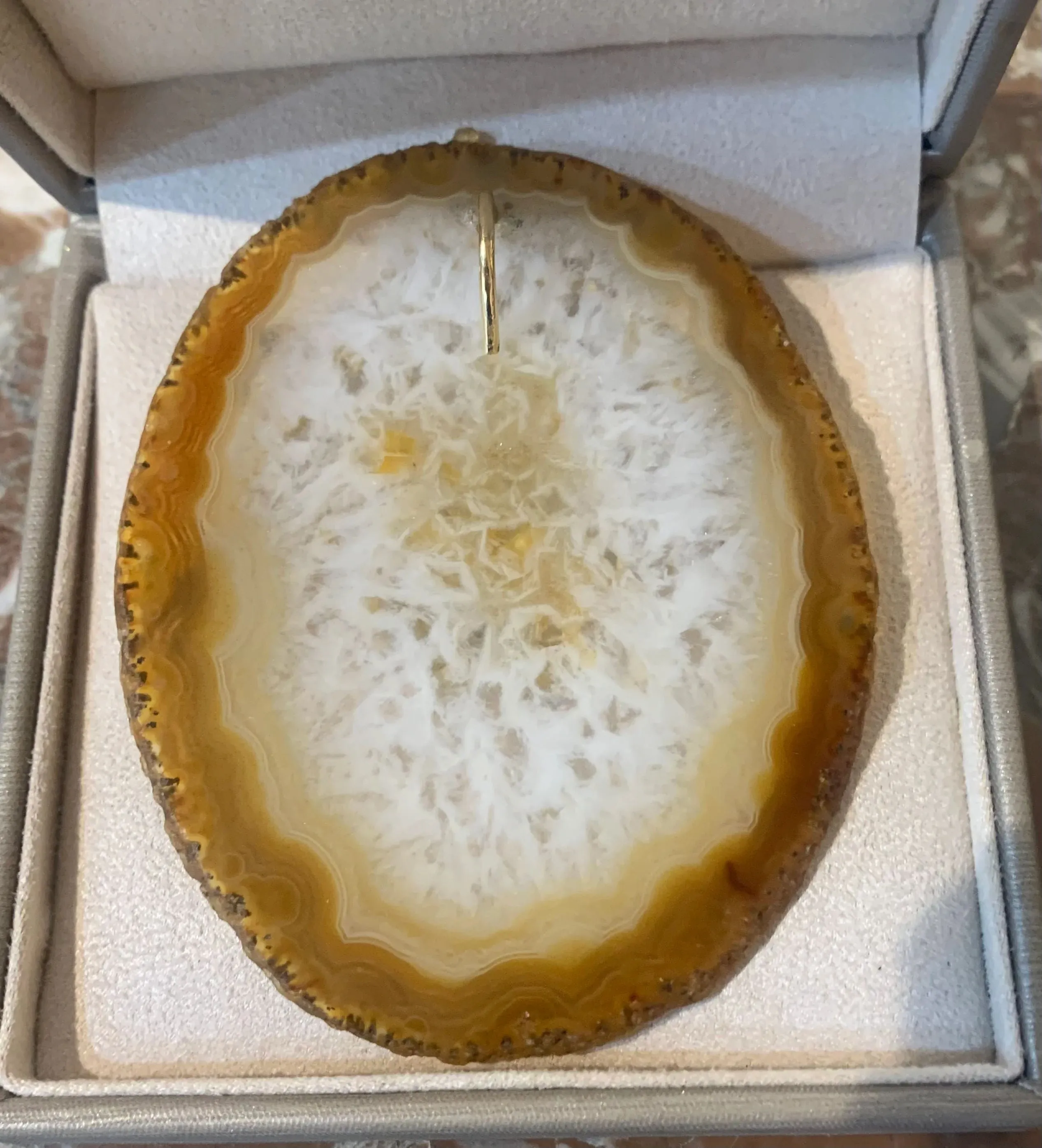 Pendentif or jaune agate sold by 58 Facettes product image thumbnail 5