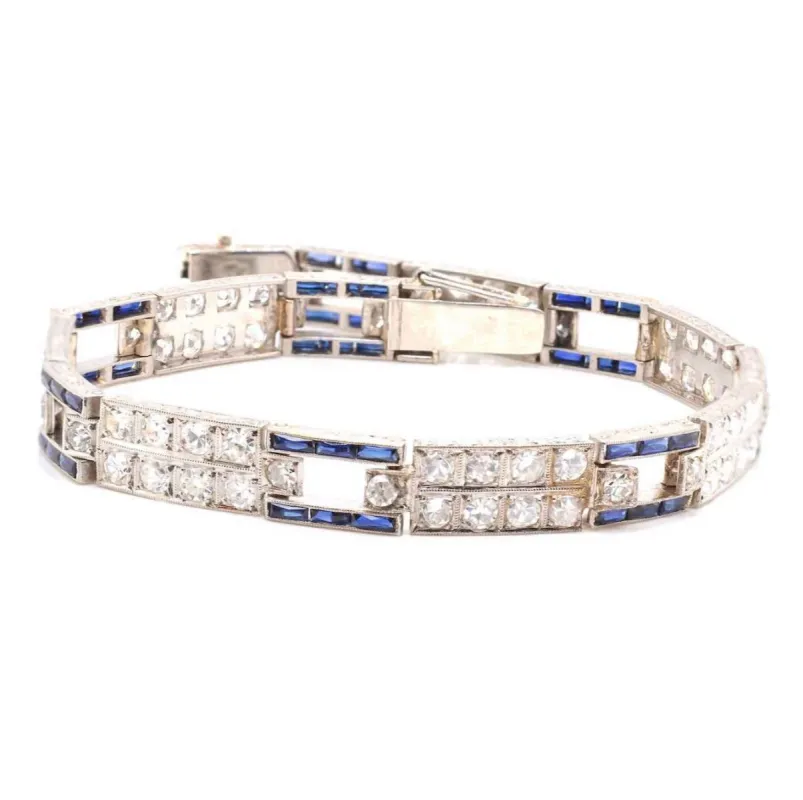 Bracelet Art Déco Platine Diamants Saphirs synthétiques sold by 58 Facettes