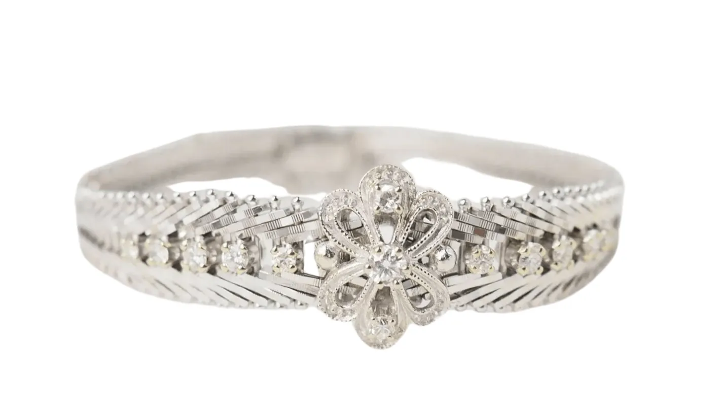 Bracelet en or blanc et diamants sold by 58 Facettes