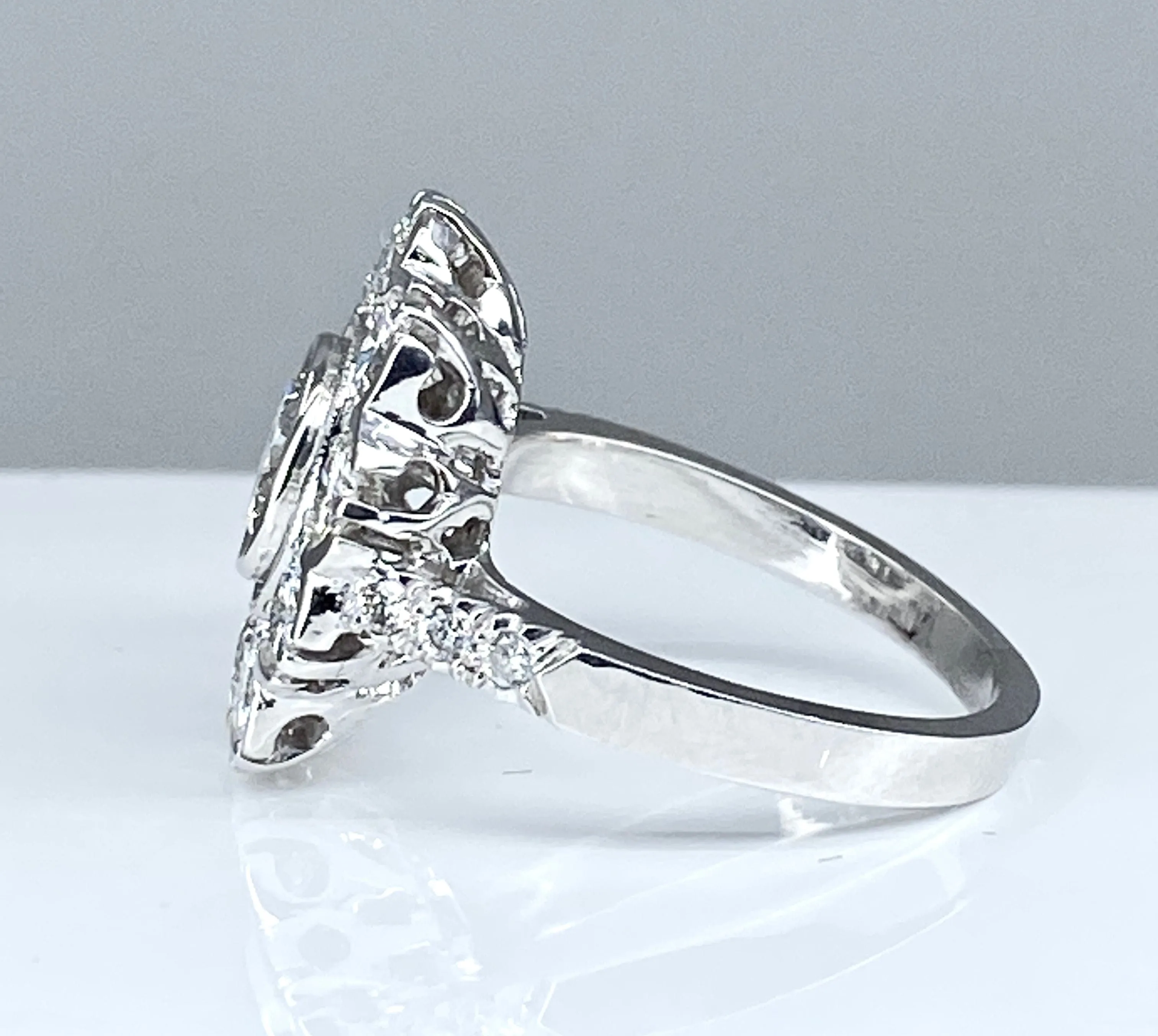 Bague marguerite or blanc diamants sold by 58 Facettes product image thumbnail 5