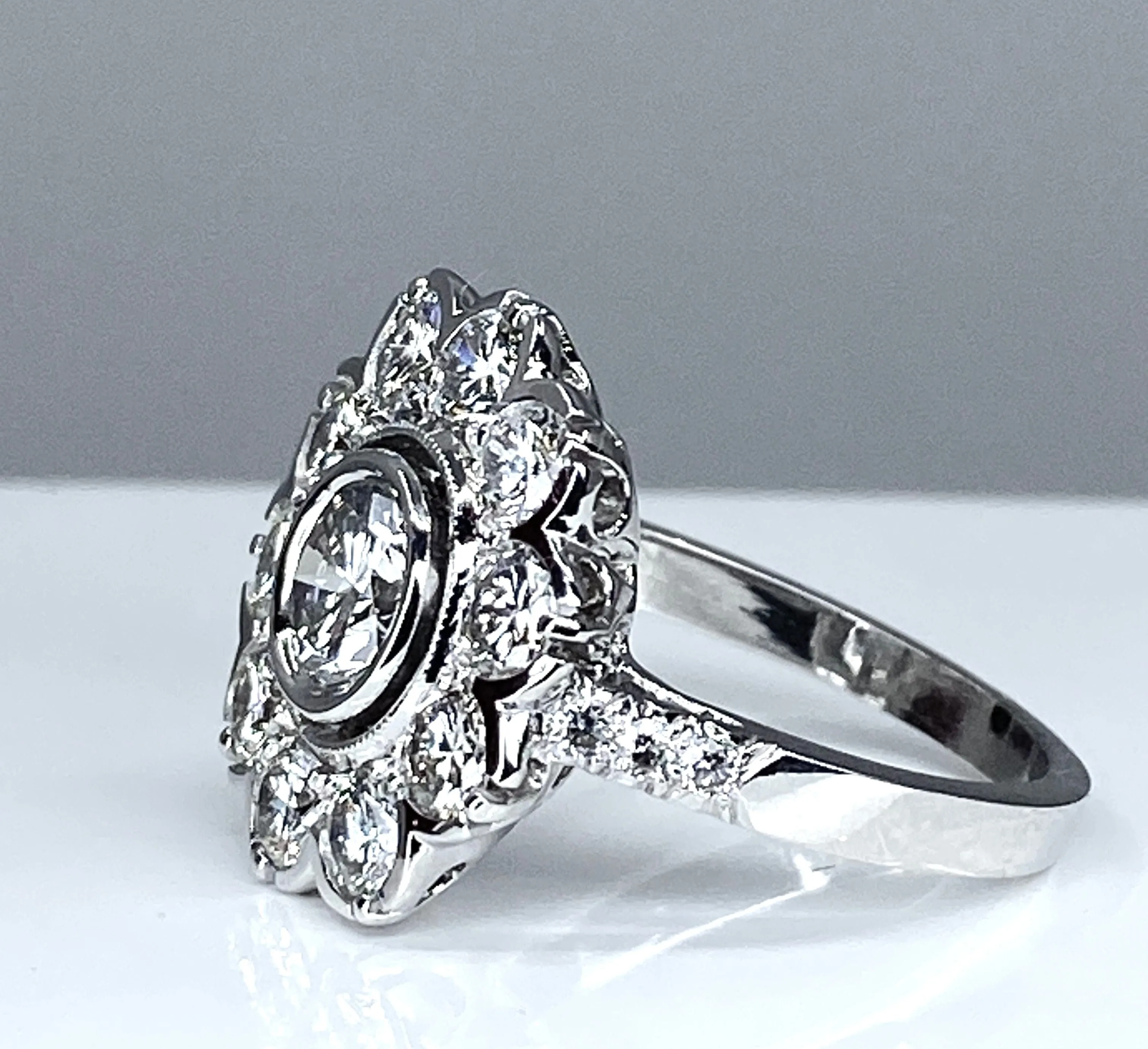 Bague marguerite or blanc diamants sold by 58 Facettes product image thumbnail 3