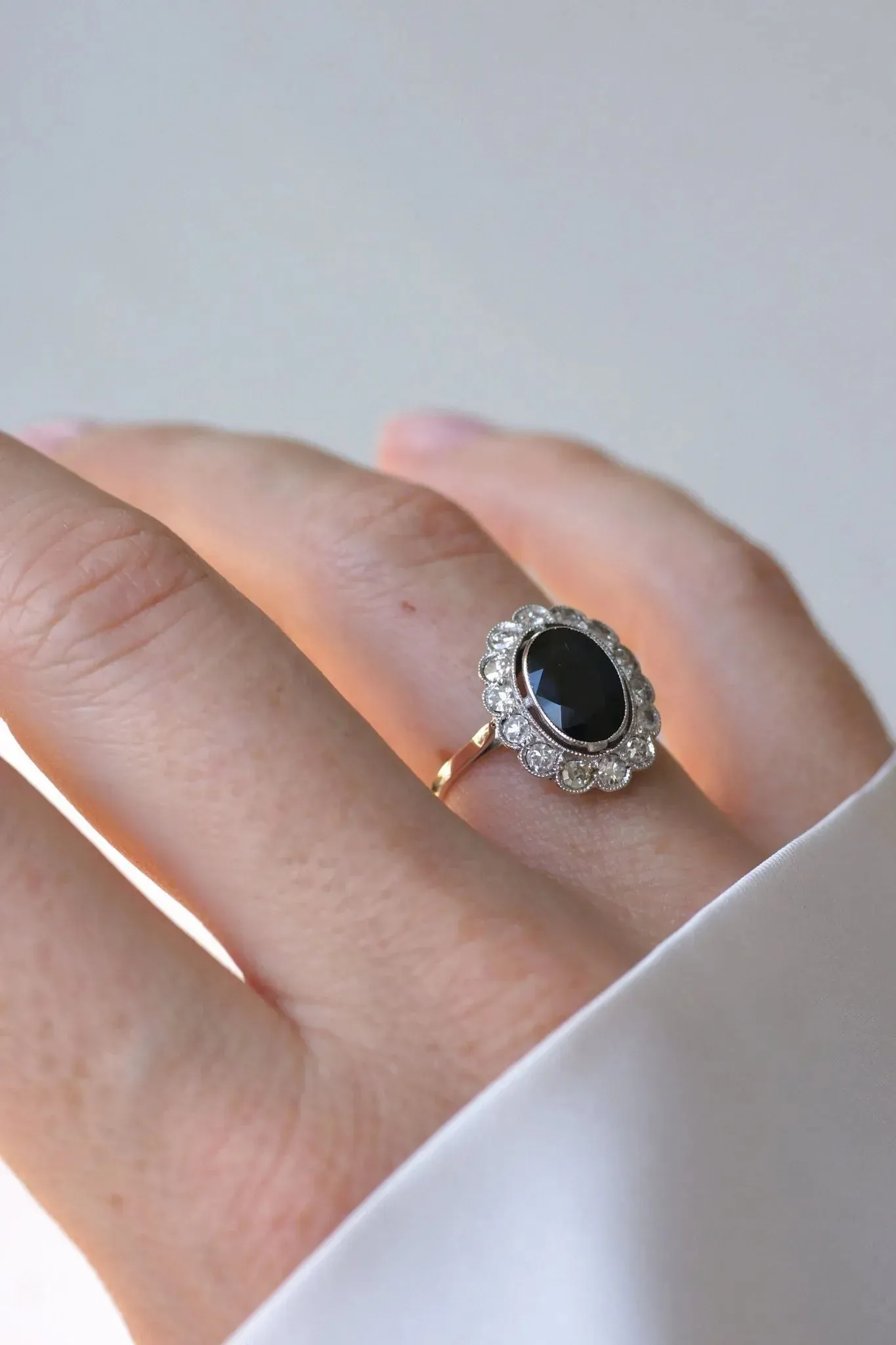 Bague Marguerite Art Deco saphir diamants sold by 58 Facettes product image thumbnail 2