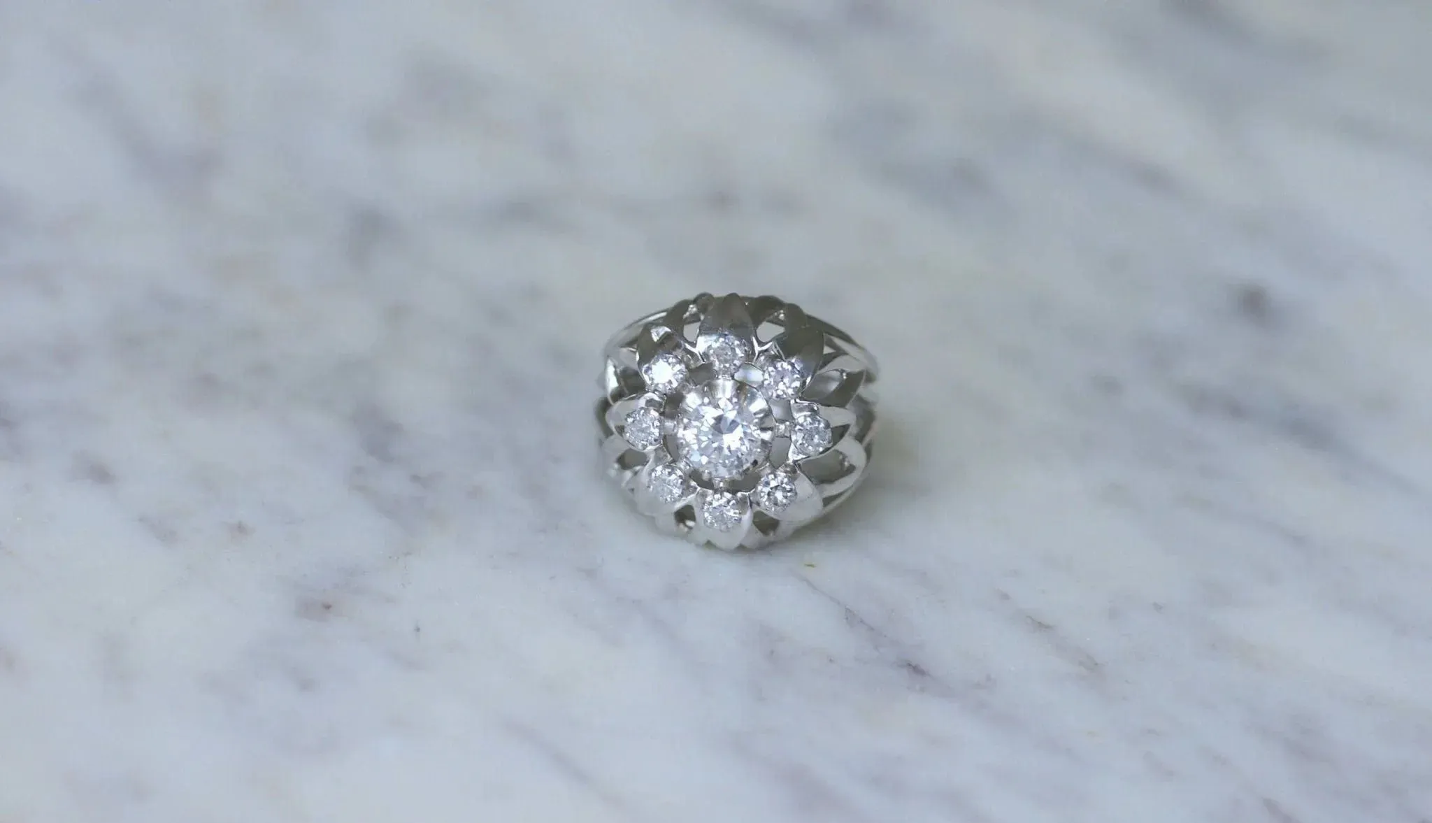 Bague Cocktail Diamants Or Blanc et Platine sold by 58 Facettes product image thumbnail 2