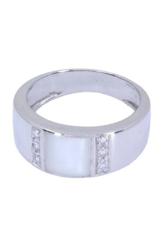 BAGUE NACRE ET DIAMANTS sold by 58 Facettes