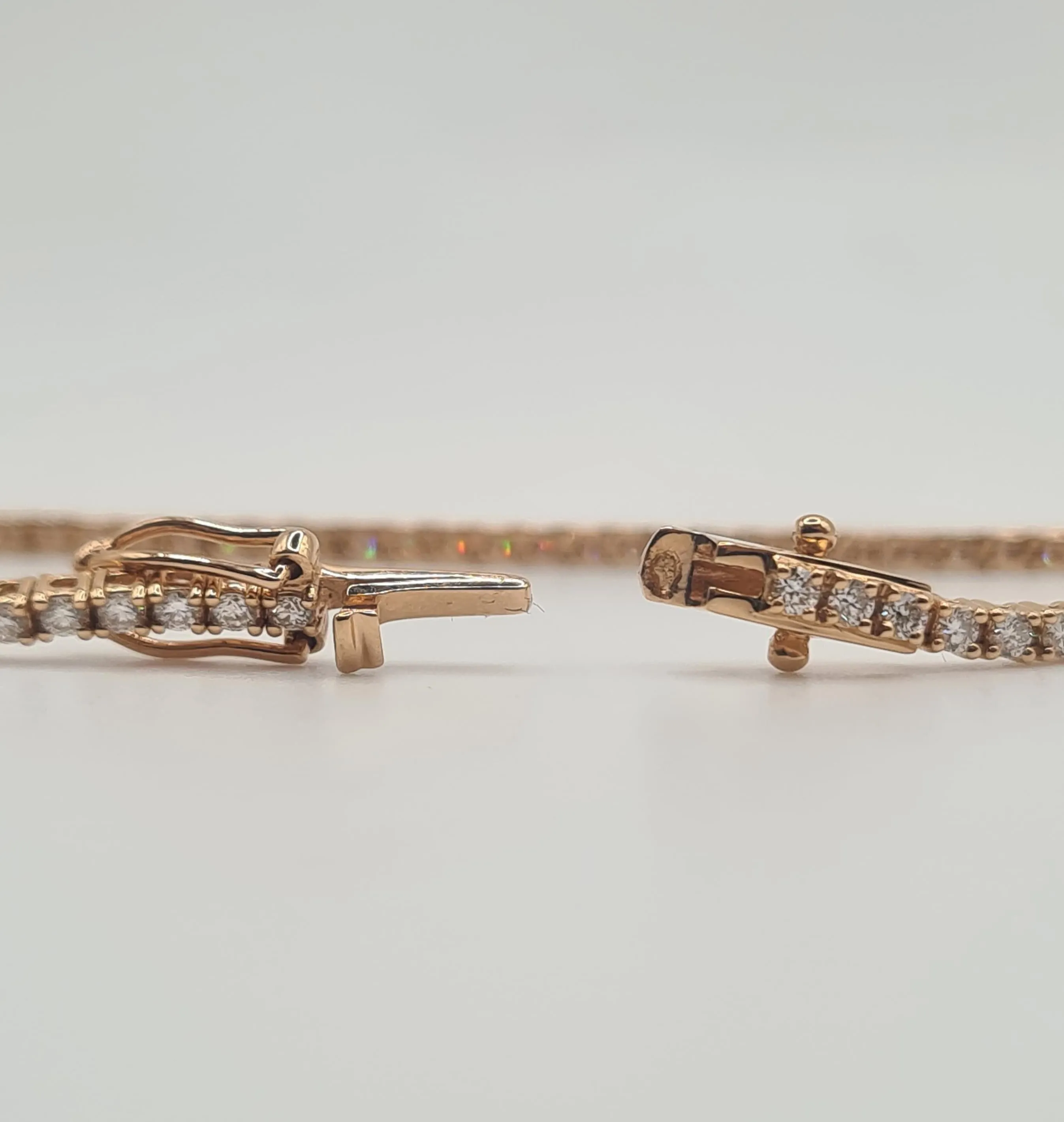 Tennis or jaune serti de diamants sold by 58 Facettes product image thumbnail 5