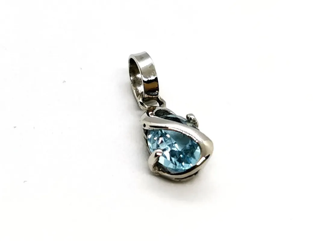 Pendentif Or blanc Topaze sold by 58 Facettes