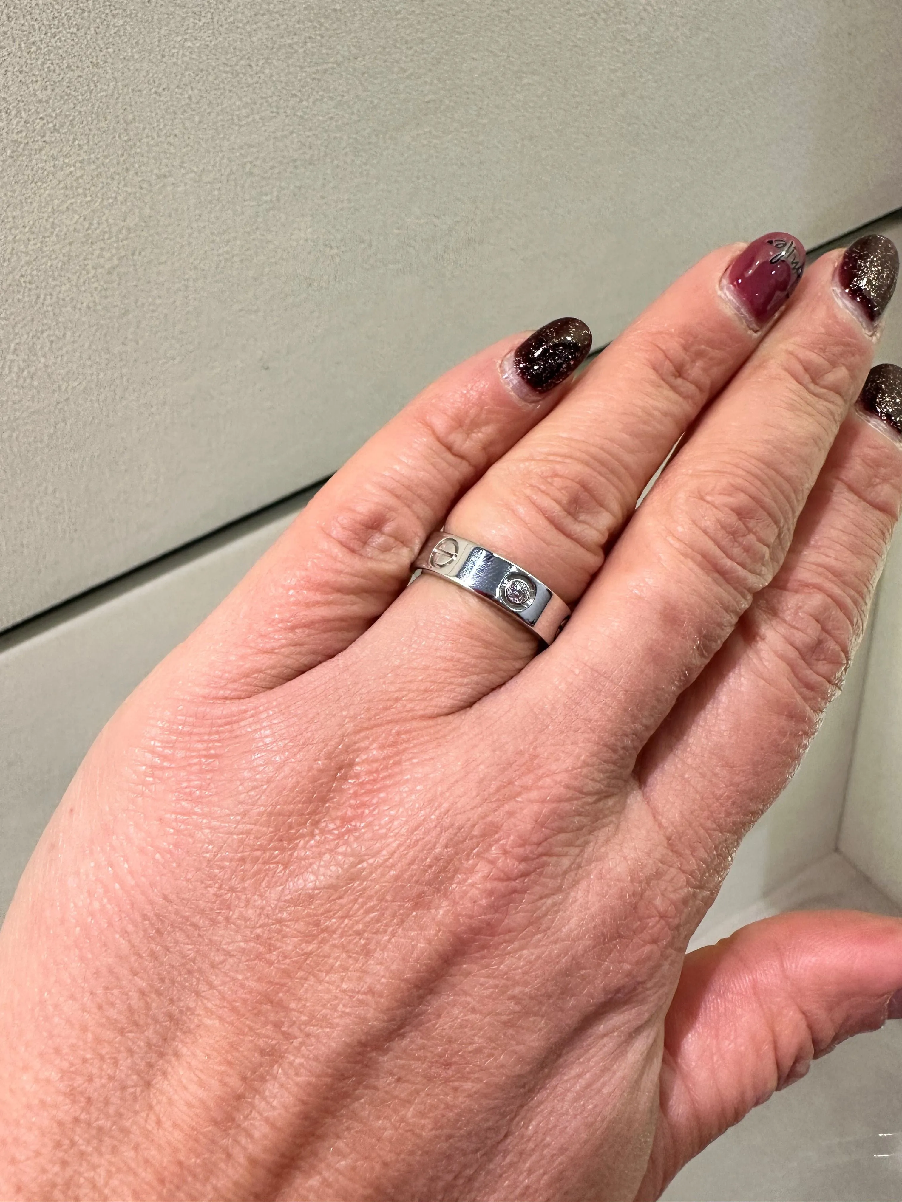 CARTIER - BAGUE LOVE 3 DIAMANTS - OR GRIS sold by 58 Facettes product image thumbnail 2