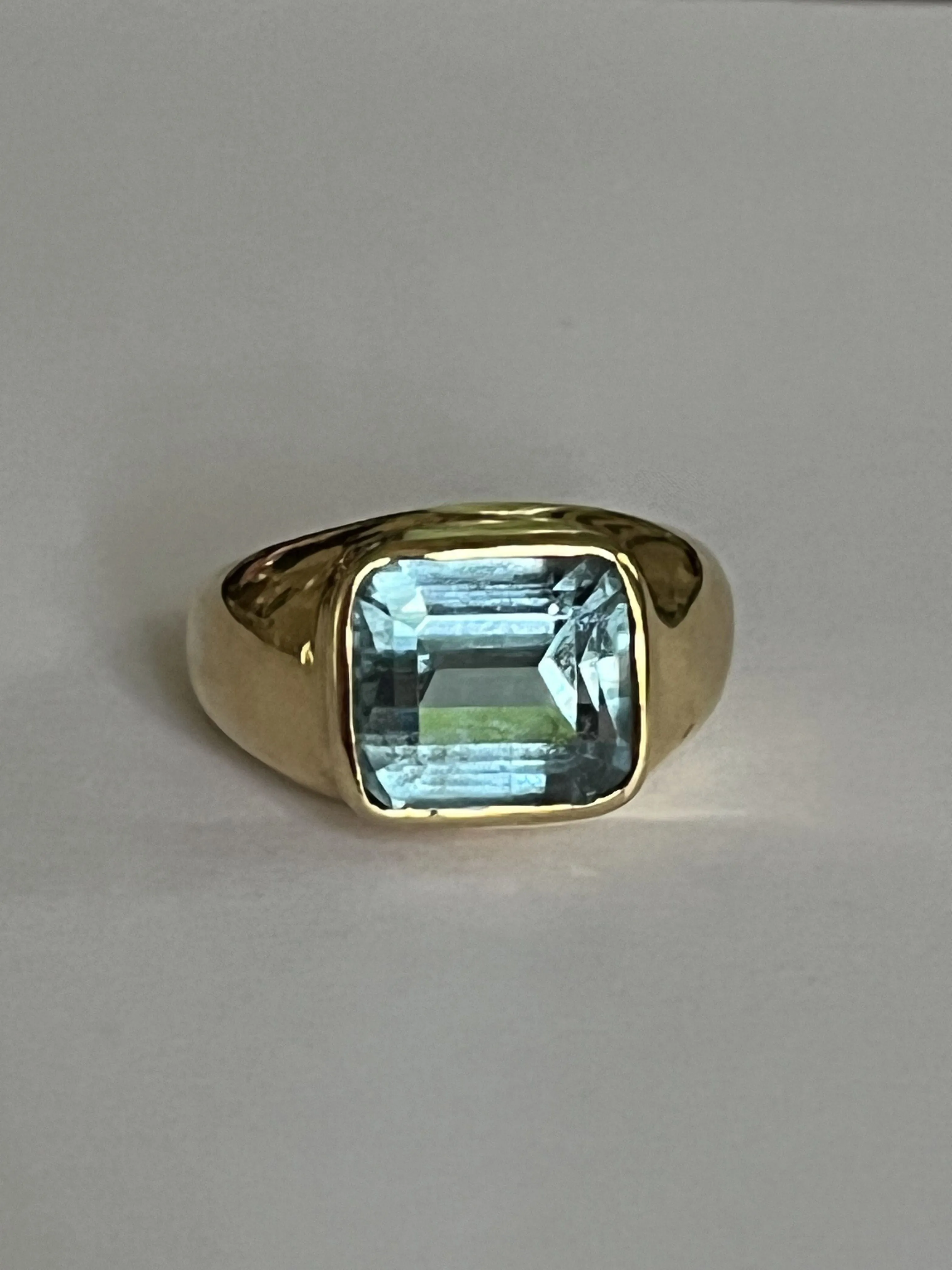 Bague Chevalière Or Jaune Aigue-Marine sold by 58 Facettes product image thumbnail 4