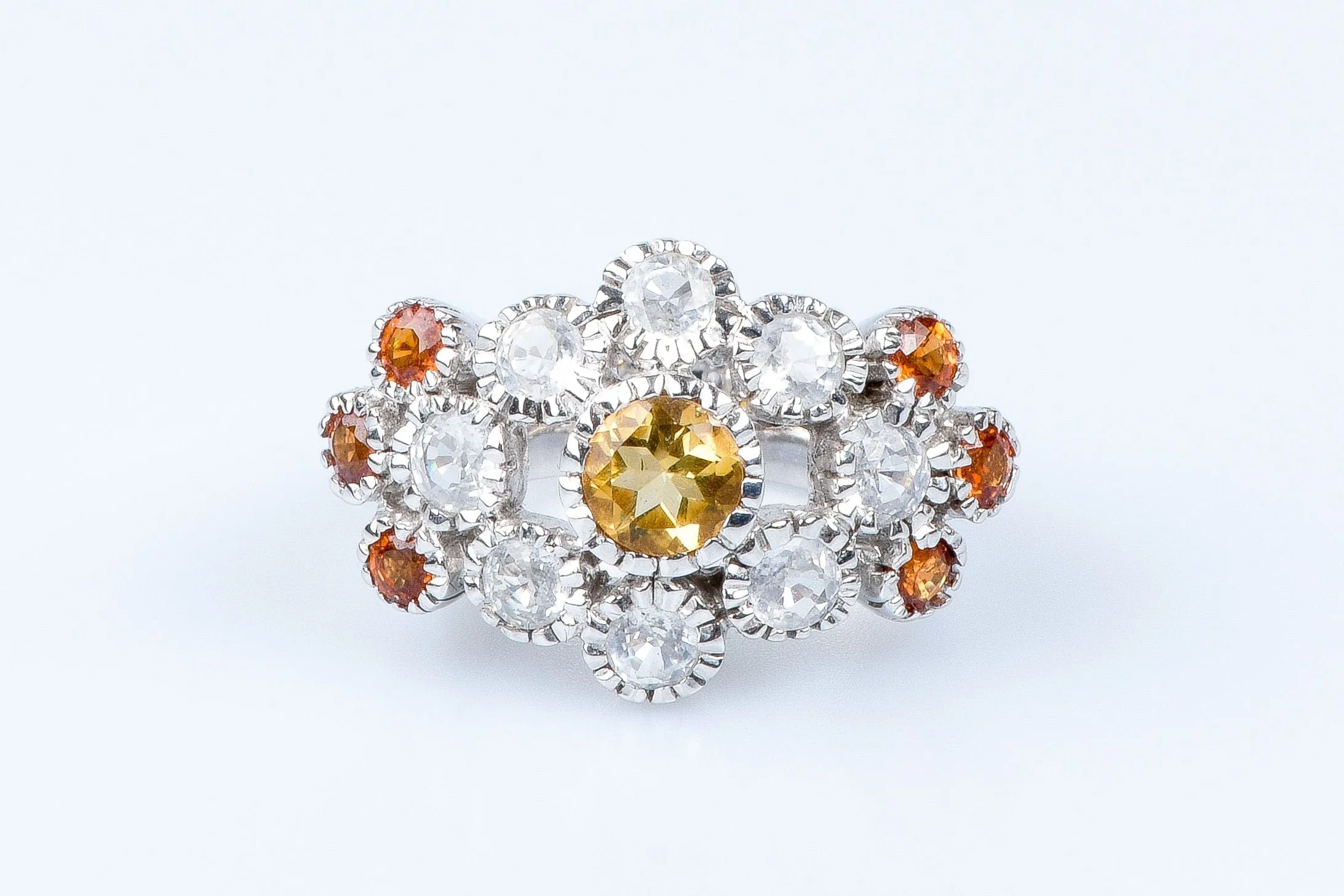 Bague Citrine Topazes et saphirs blancs sold by 58 Facettes product image thumbnail 2