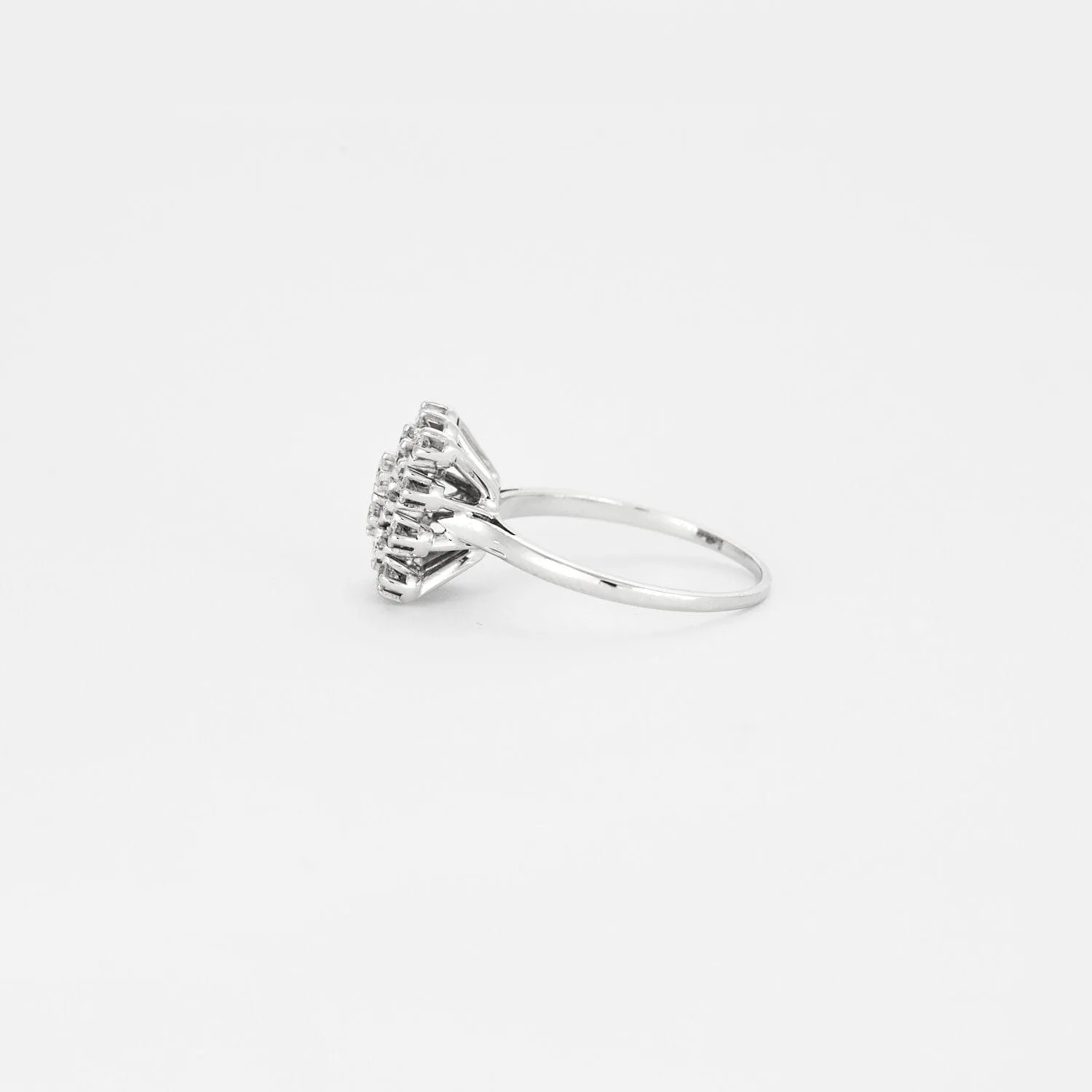 Bague ancienne en or blanc 18K et Diamants sold by 58 Facettes product image thumbnail 5