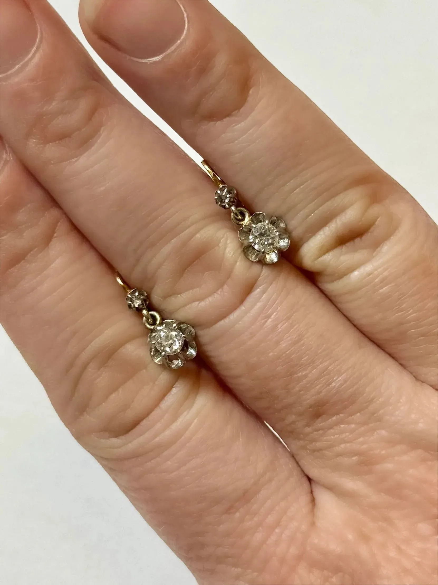 Dormeuses anciennes diamants sold by 58 Facettes product image thumbnail 5