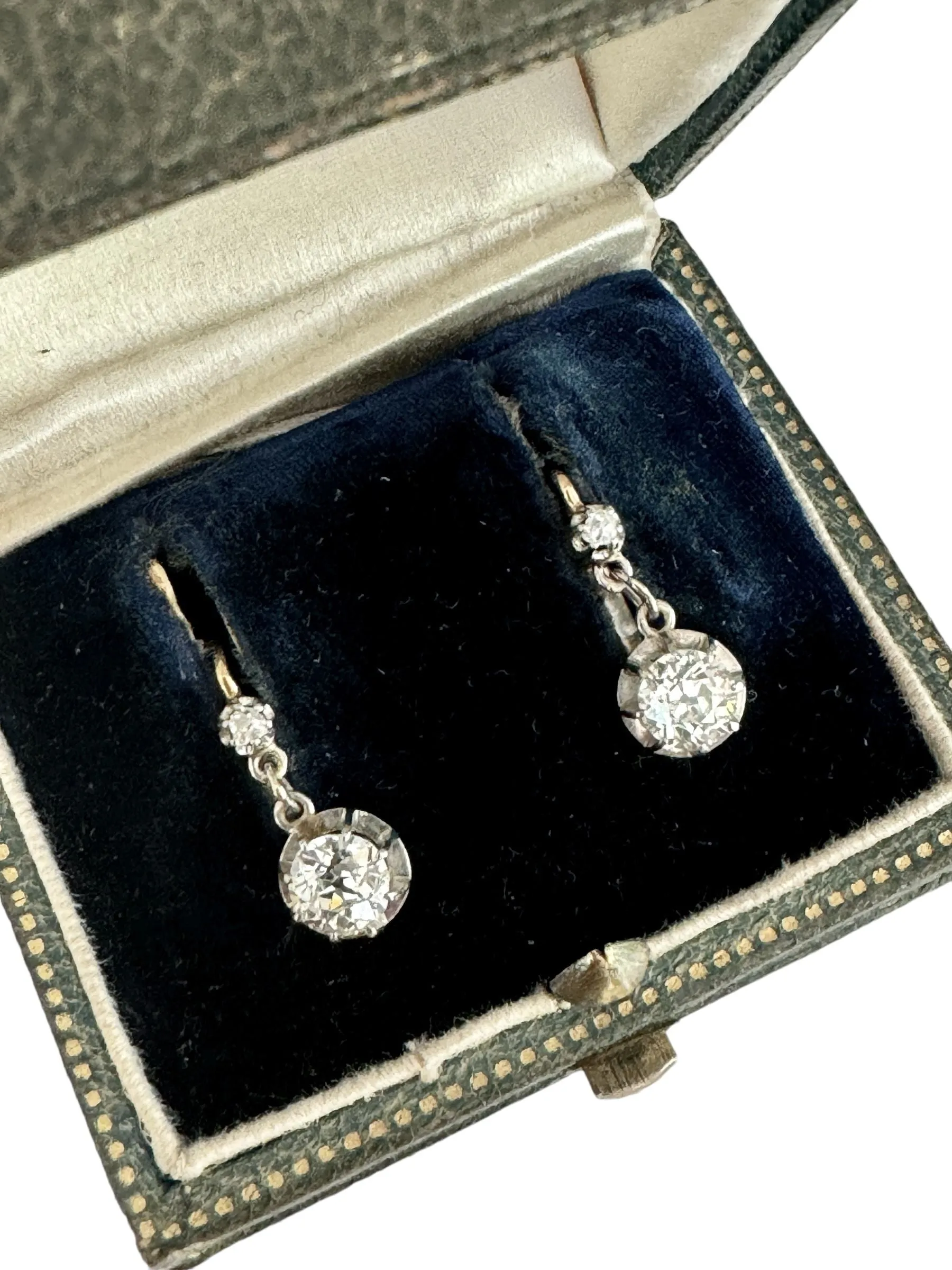 Paire de drmeuses diamants sold by 58 Facettes
