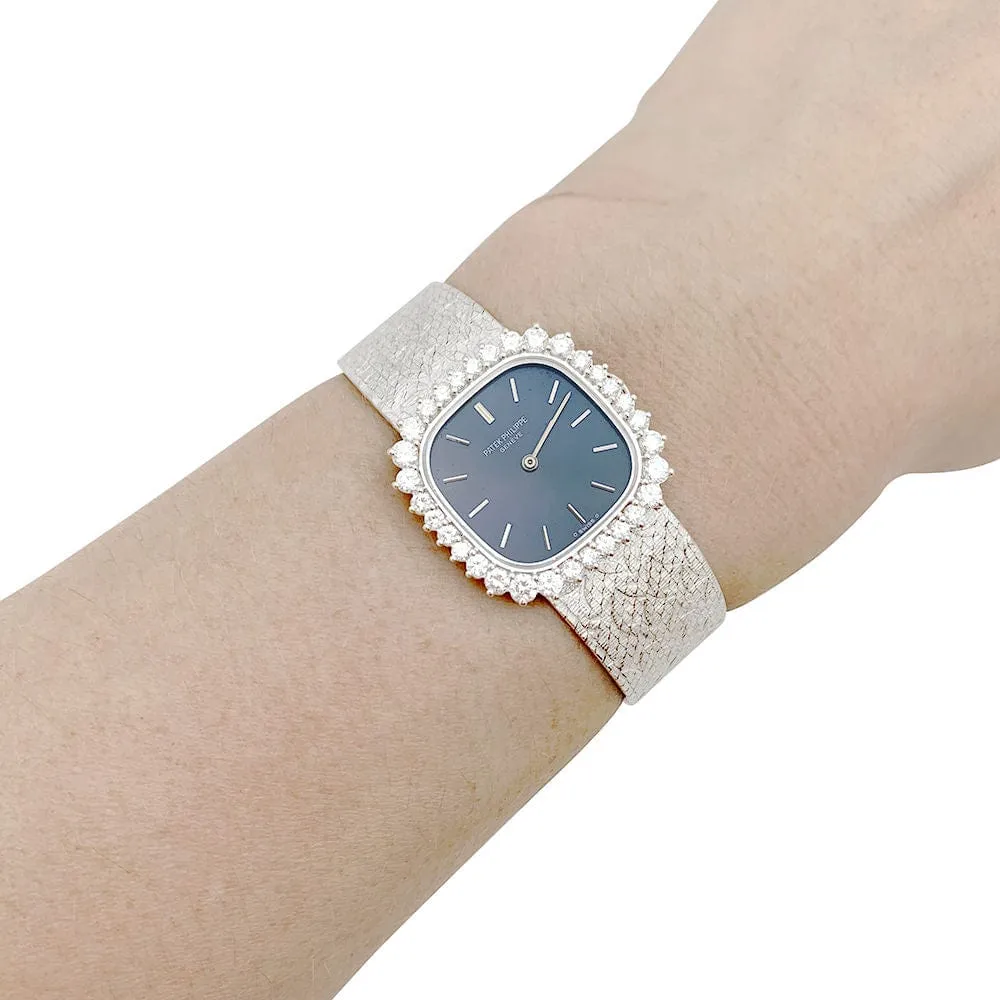 Montre Patek Philippe or blanc, diamants. sold by 58 Facettes product image thumbnail 2