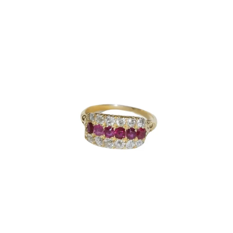 Bague bandeau rubis diamants sold by 58 Facettes