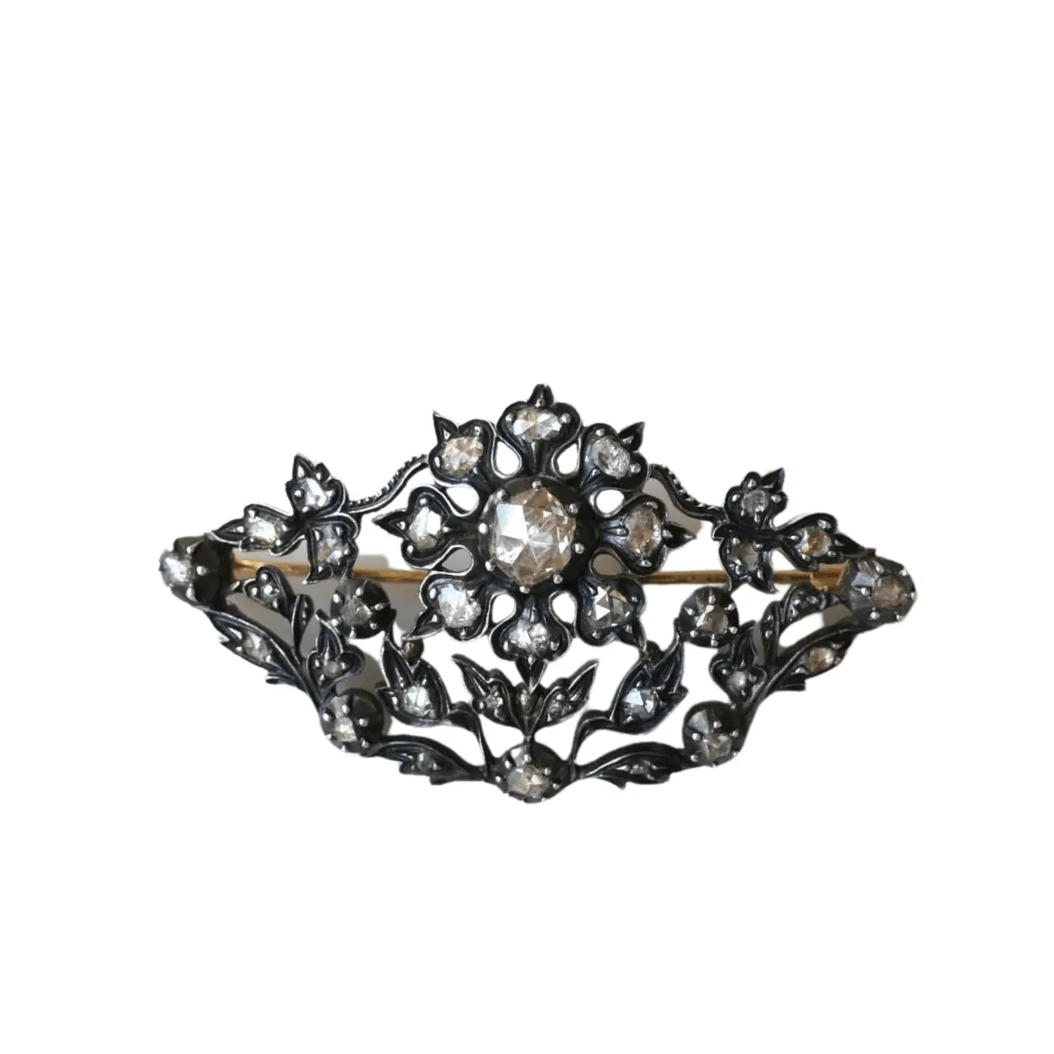 Broche ancienne fleur diamants sold by 58 Facettes