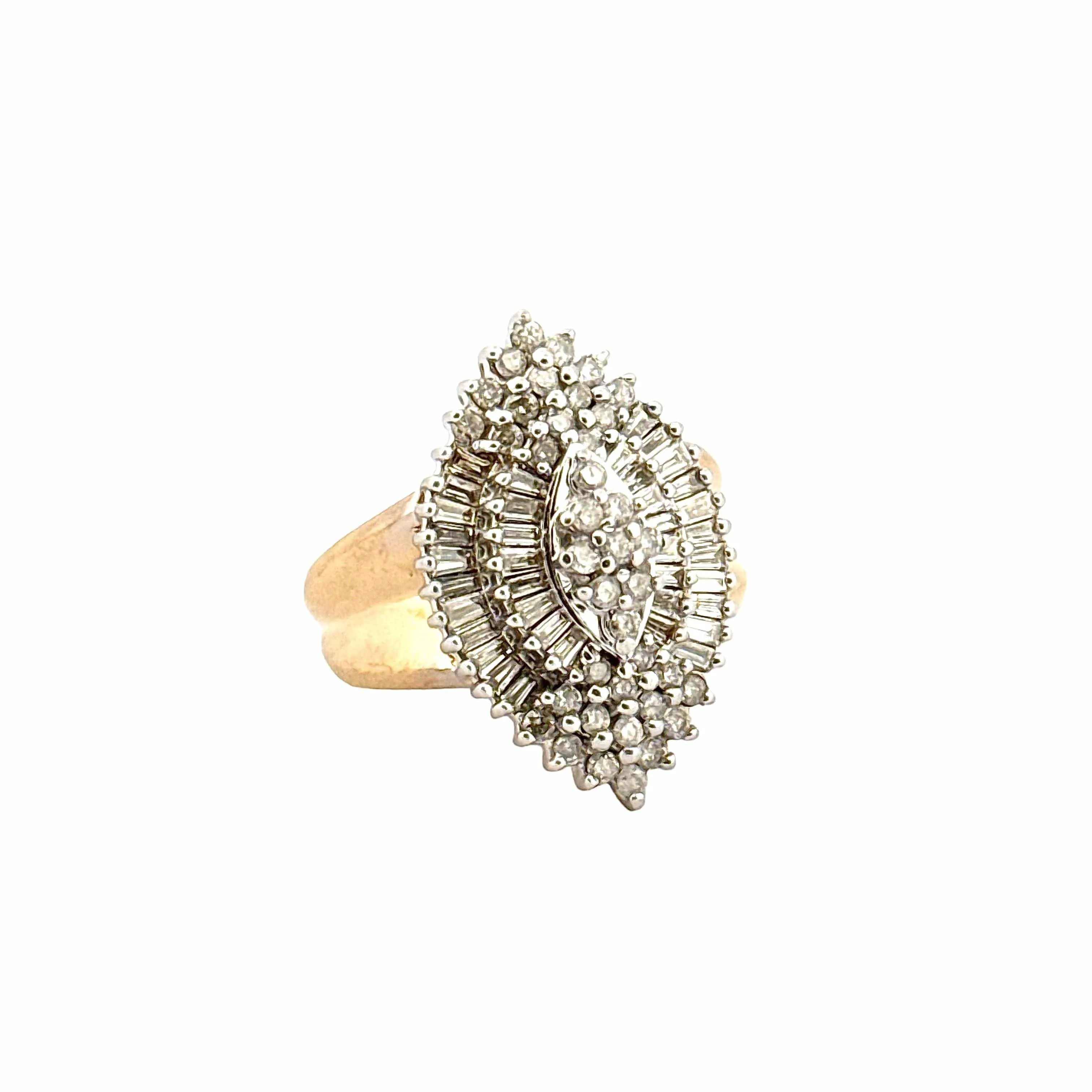 Bague vintage forme marquise or et diamants sold by 58 Facettes