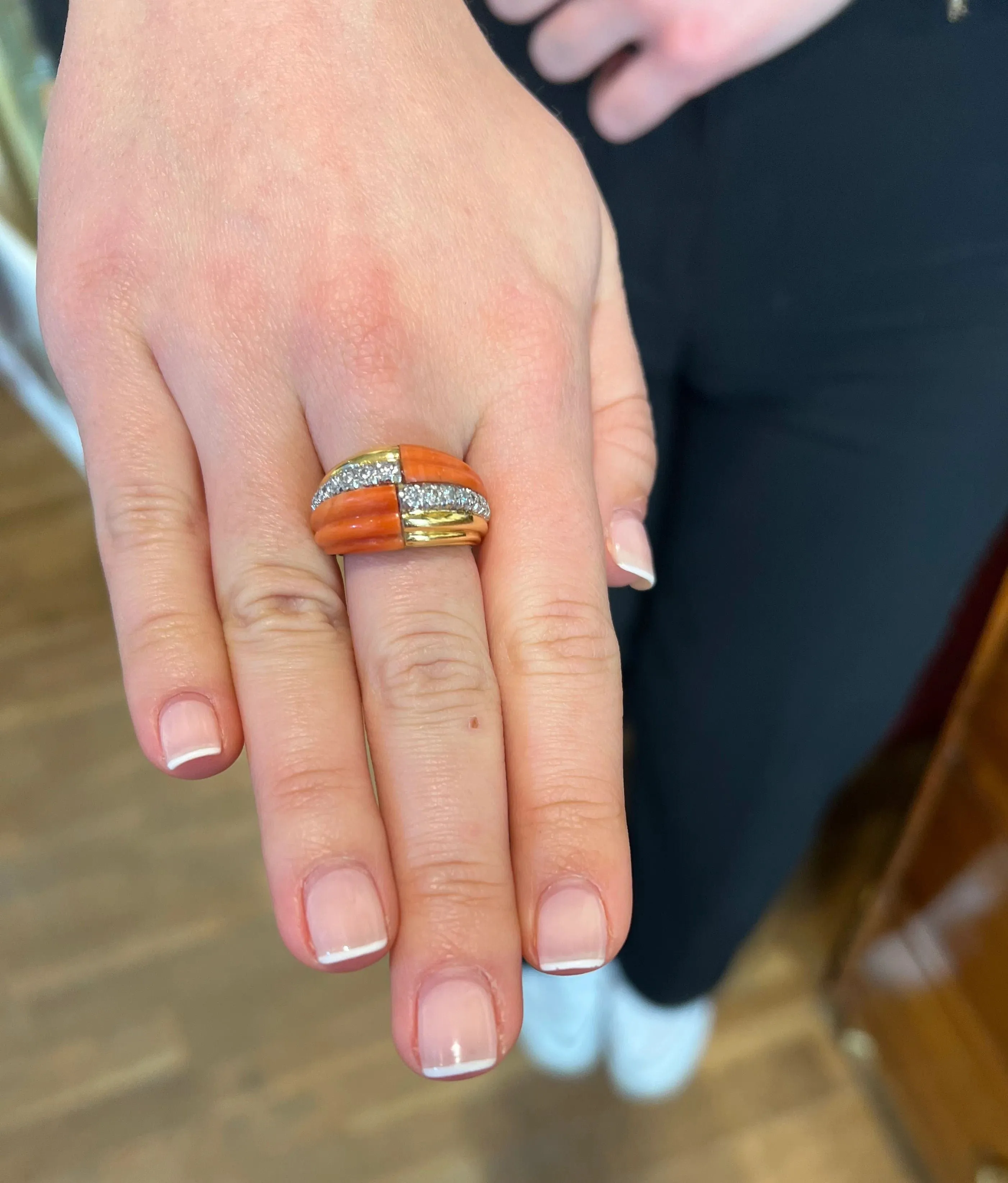 Bague Kutchinsky Corail Diamants Or Jaune sold by 58 Facettes product image thumbnail 2