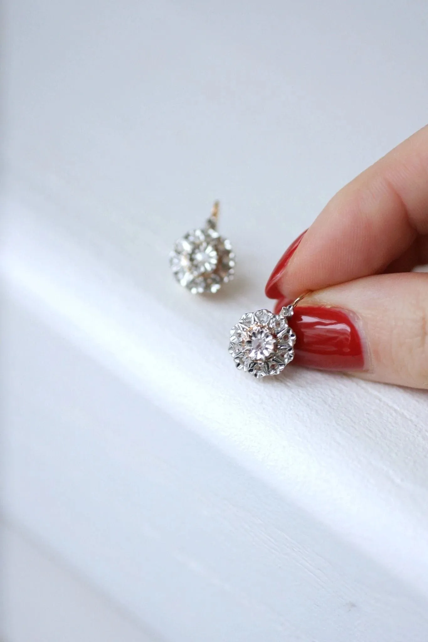 Dormeuses anciennes or et diamants sold by 58 Facettes product image thumbnail 5