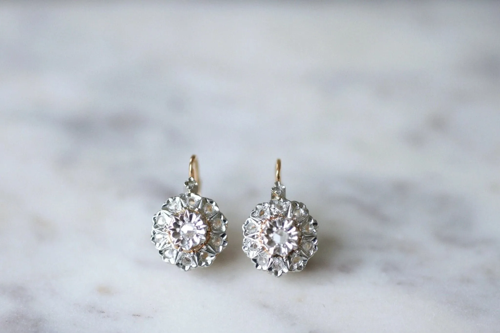 Dormeuses anciennes or et diamants sold by 58 Facettes product image thumbnail 3