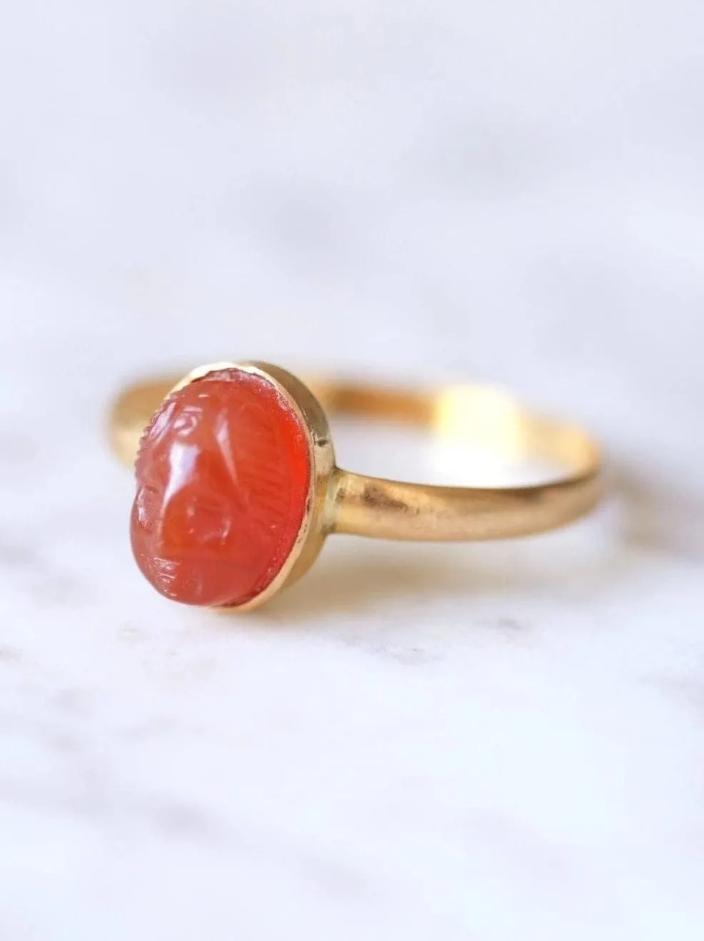 Bague ancienne en or jaune et camée cornaline sold by 58 Facettes product image thumbnail 5