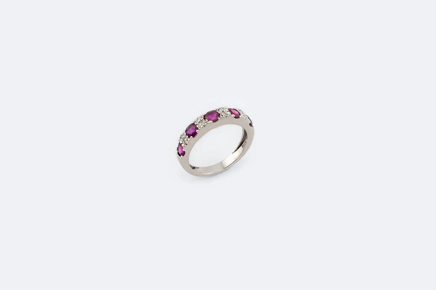 Anello in oro bianco con rubini e diamanti sold by 58 Facettes product image thumbnail 4