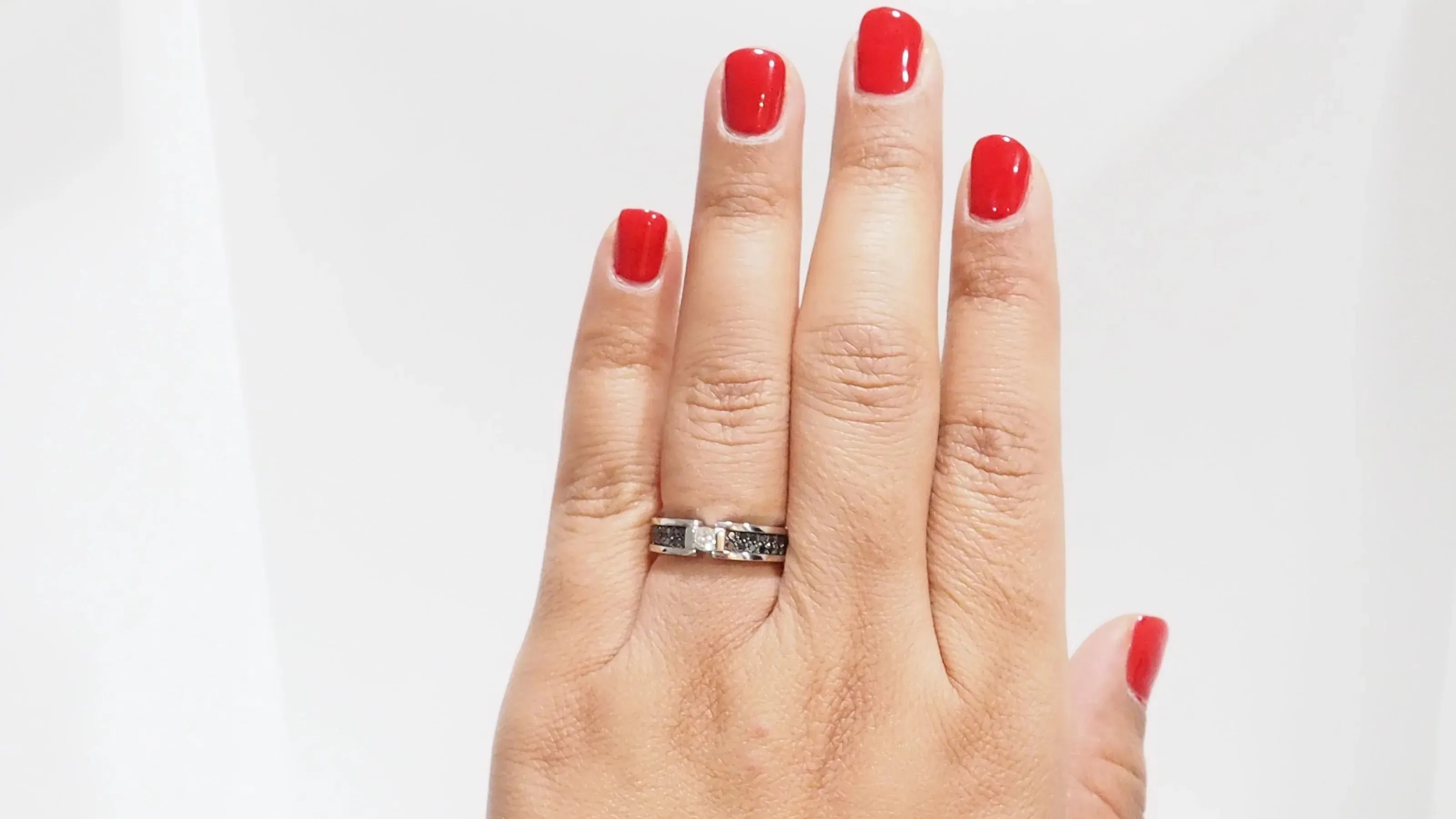 Bague soliatire en or blanc et diamants noirs sold by 58 Facettes product image thumbnail 3