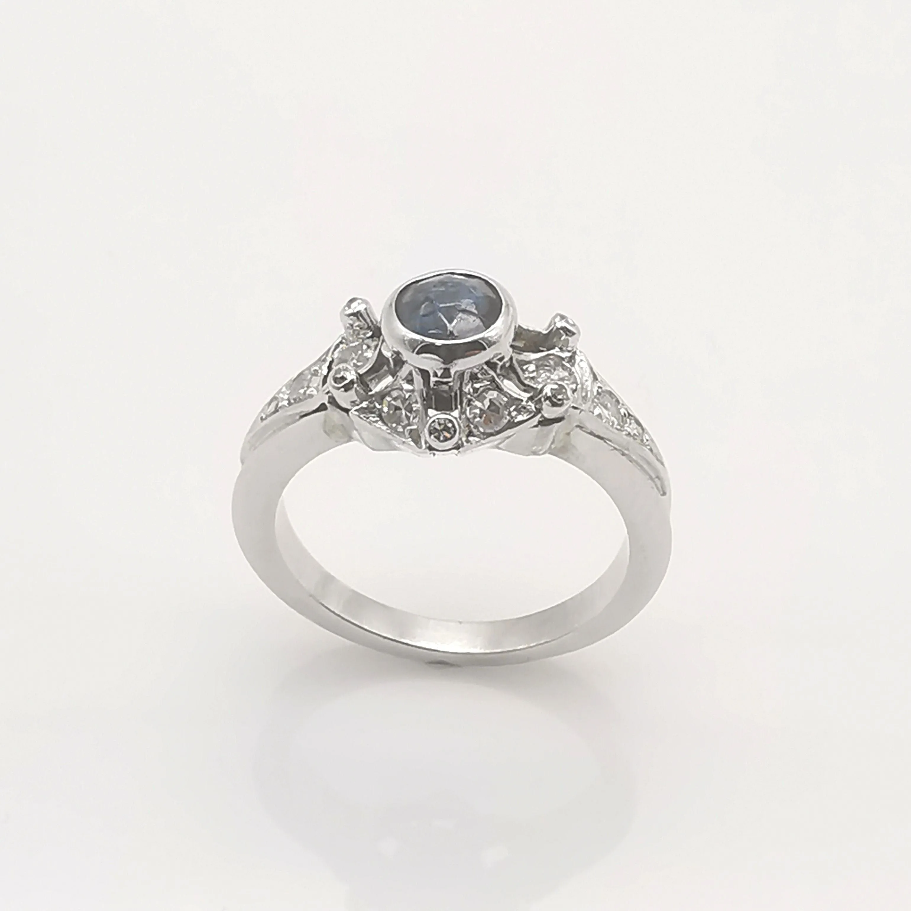 Bague en Platine Saphir et Diamants sold by 58 Facettes product image thumbnail 2