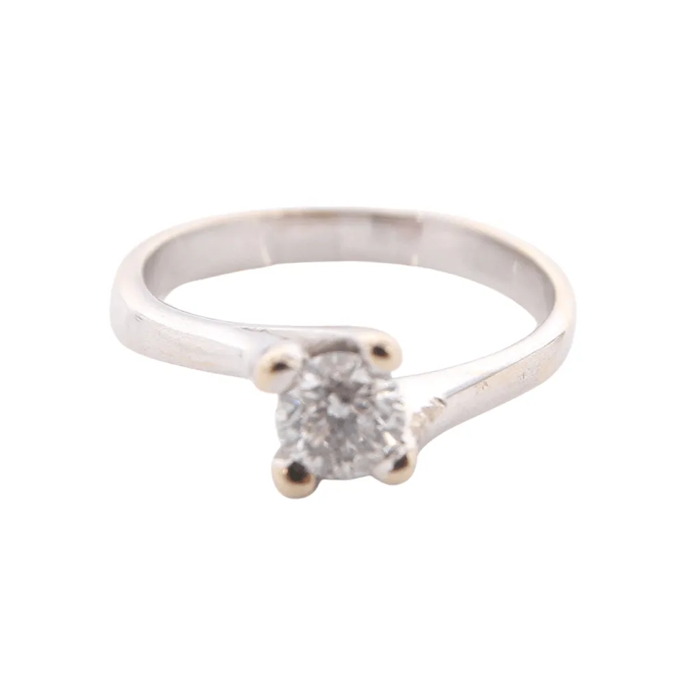 Bague Solitaire or blanc diamant 0.50ct sold by 58 Facettes