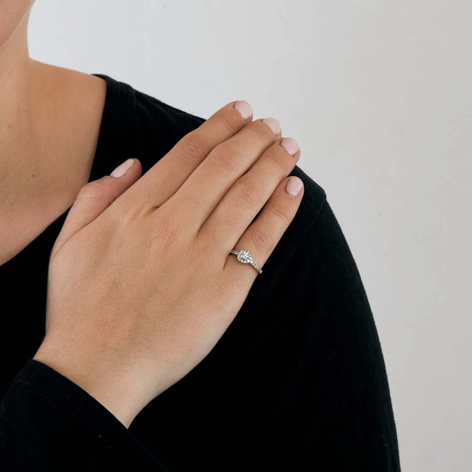 Bague or gris et diamants sold by 58 Facettes product image thumbnail 2