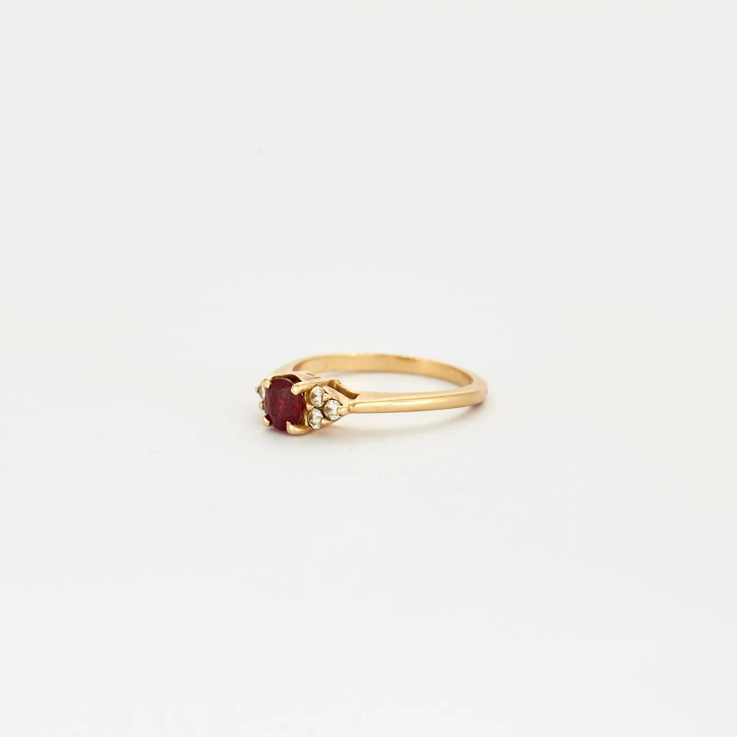 Bague solitaire rubis diamants sold by 58 Facettes product image thumbnail 3