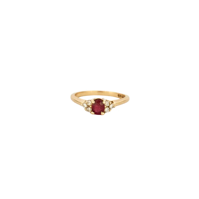 Bague solitaire rubis diamants sold by 58 Facettes